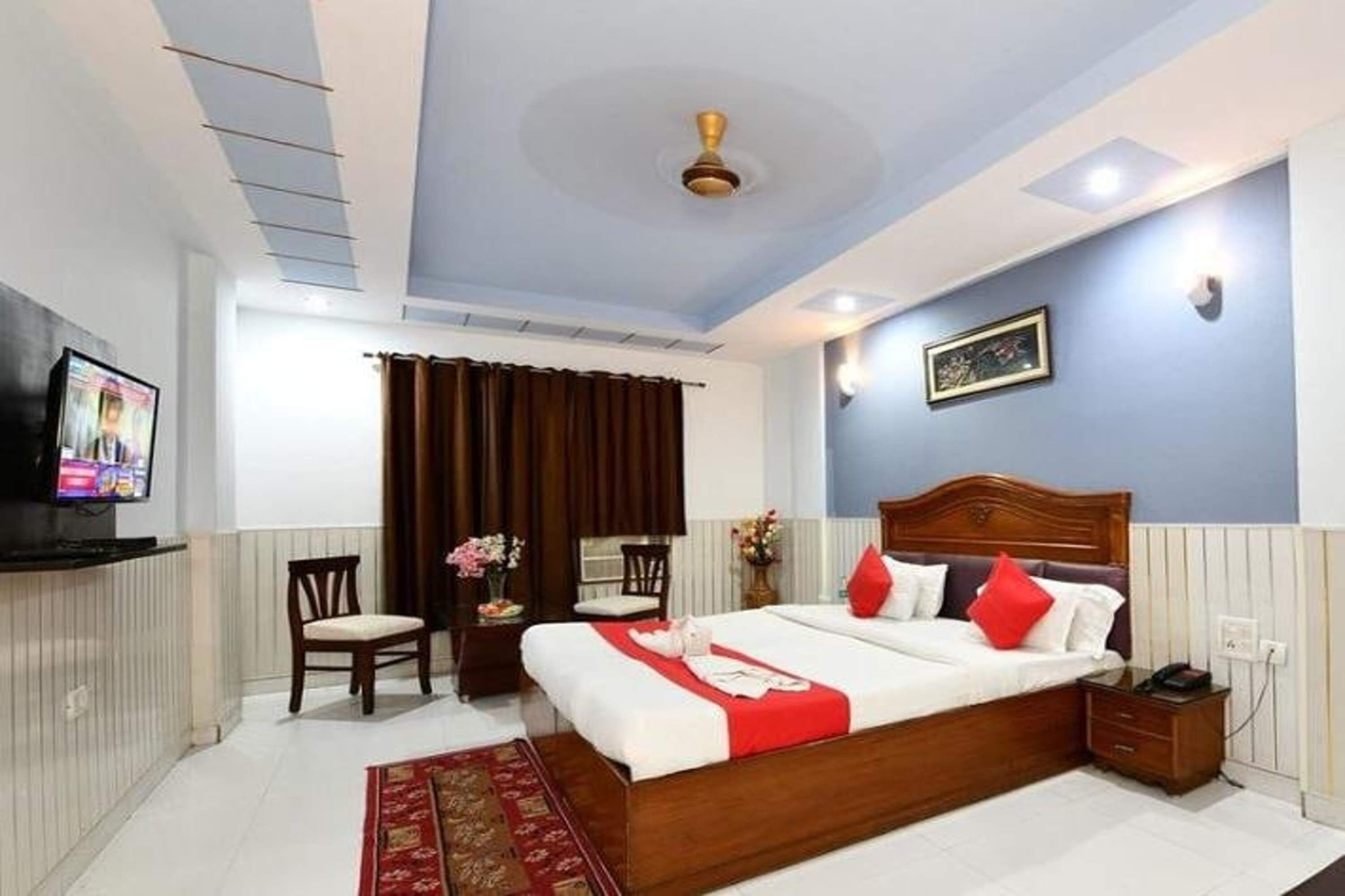 Hotel Chanakya / Chanakaya
