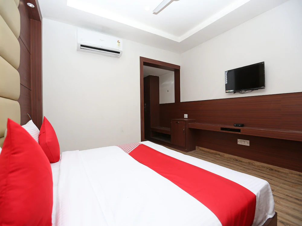 Hotel Glorify Stay By OYO Rooms