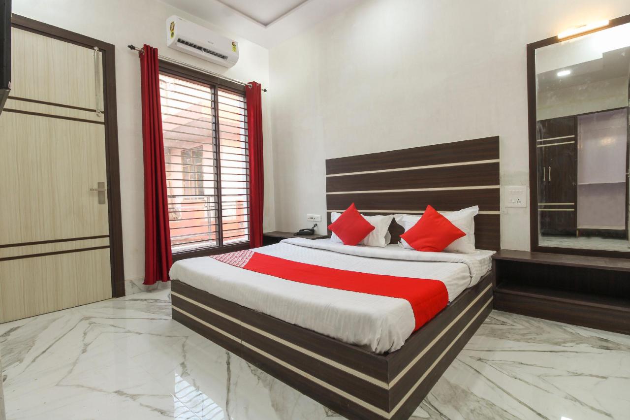 Hotel Hira Ganga by OYO Rooms