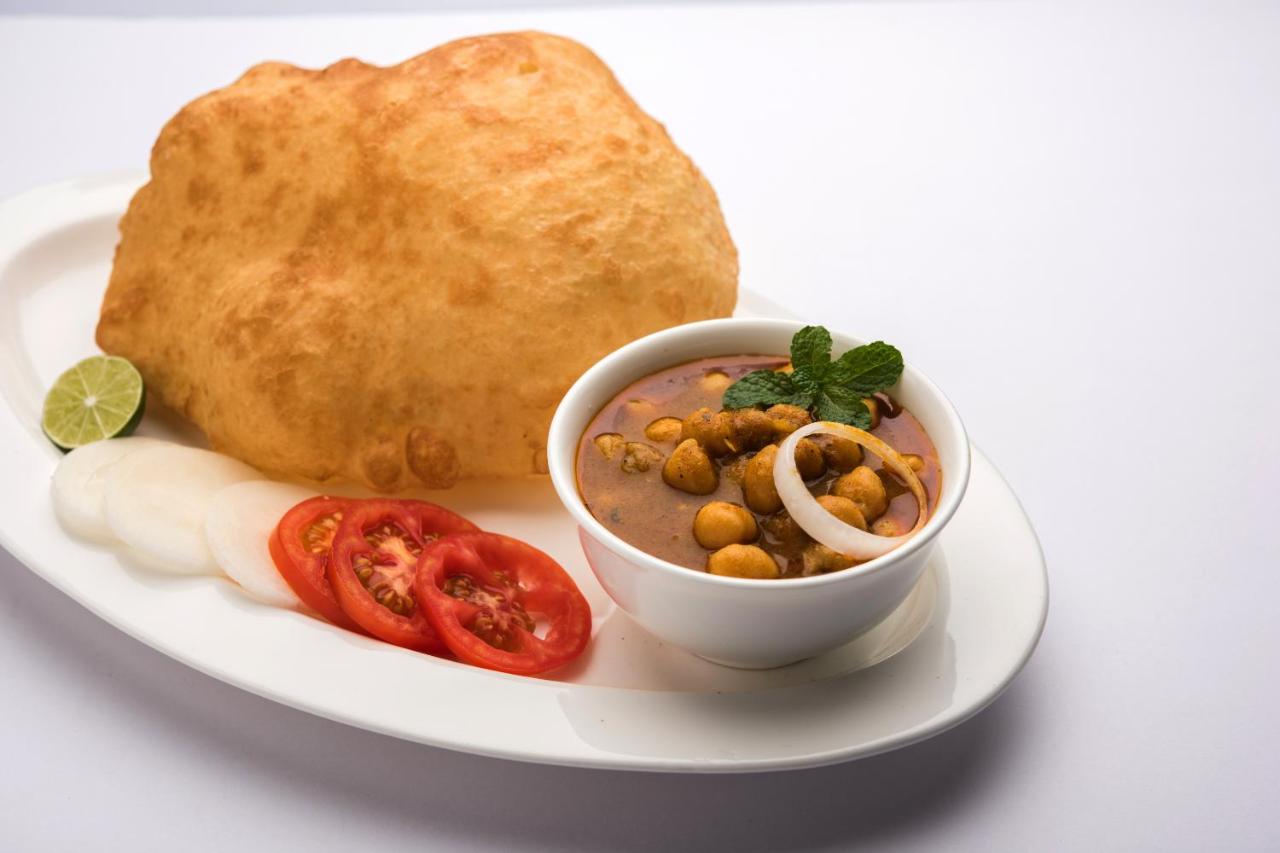 Hotel Hira Ganga by OYO Rooms