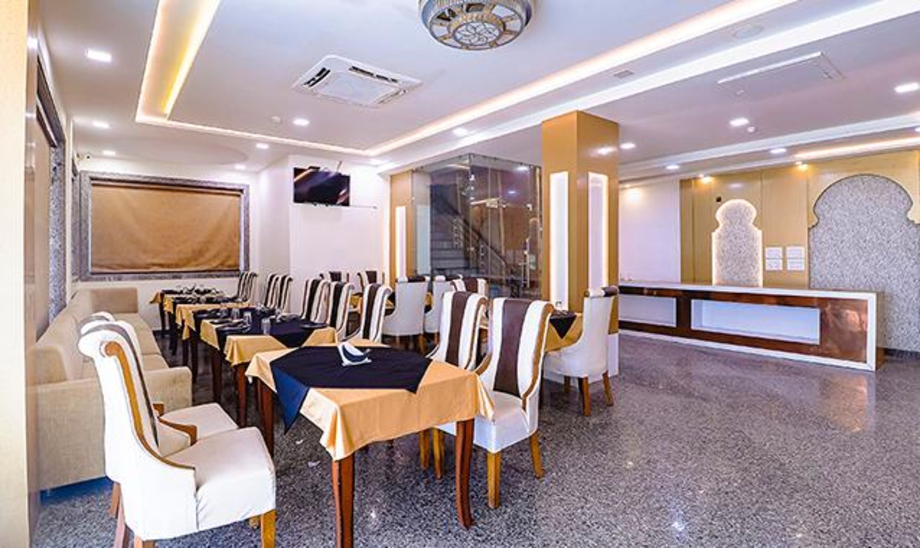 Swess Grand Fabhotel