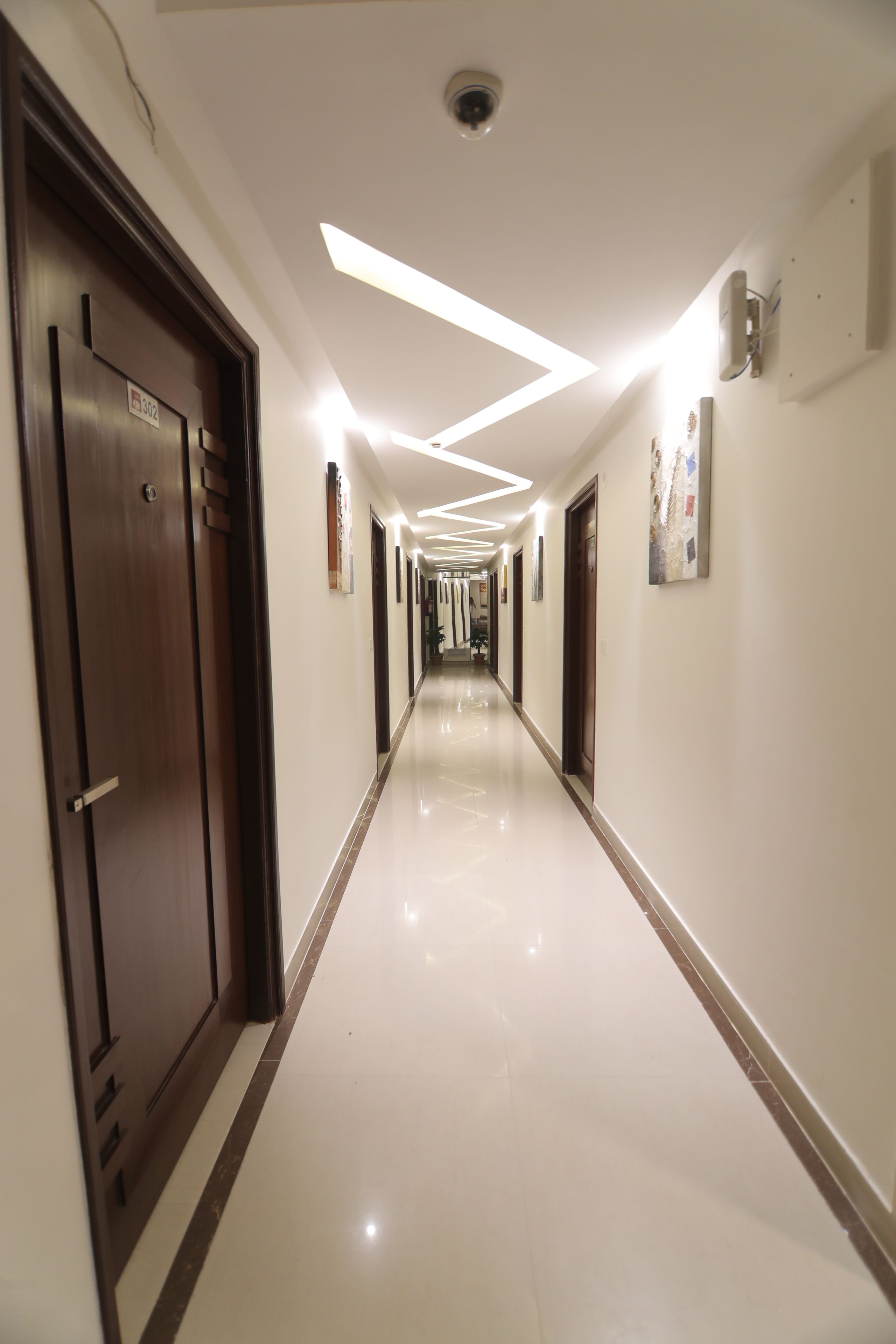 Taj Inn Hotel