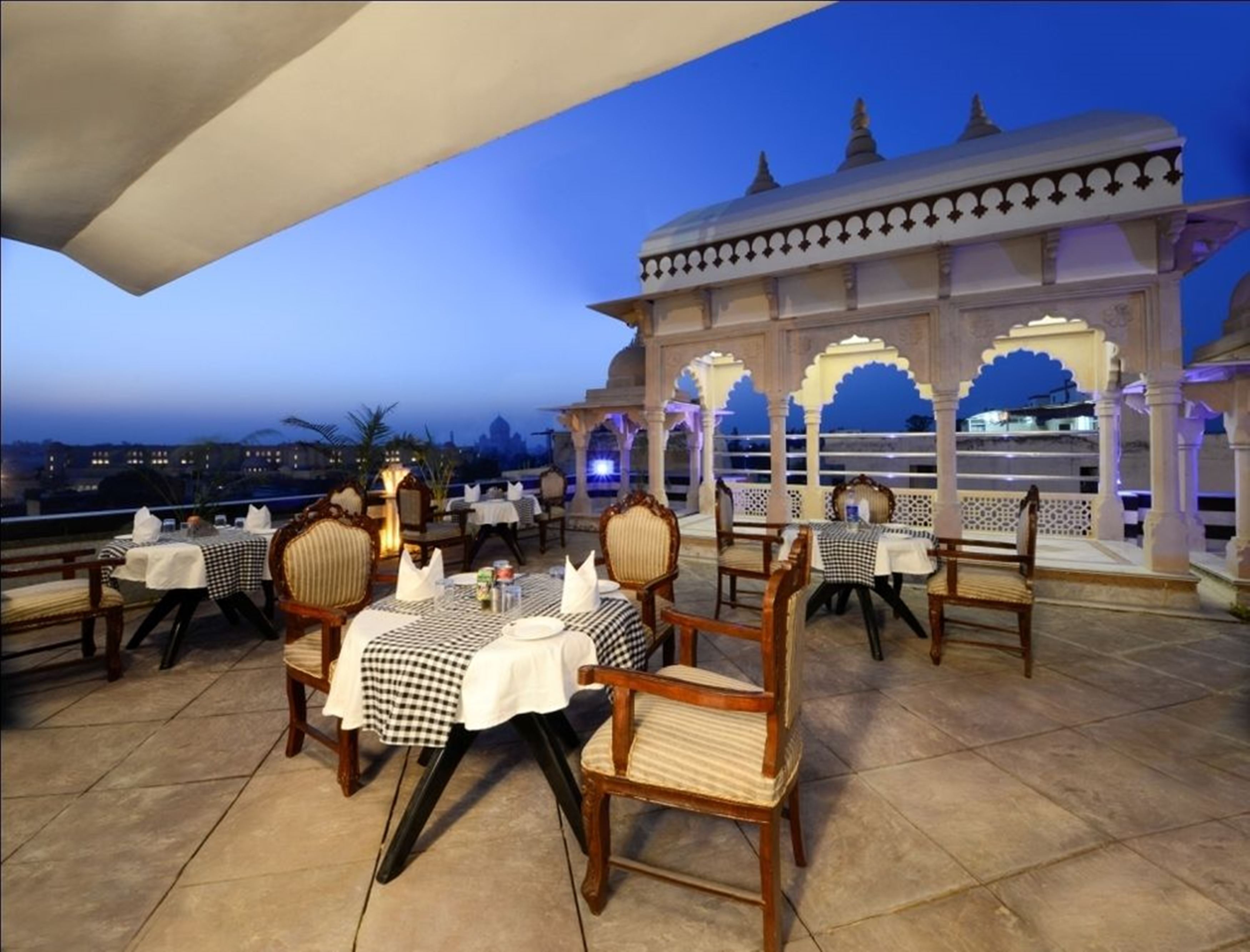 The Hotel Mumtaz Mahal