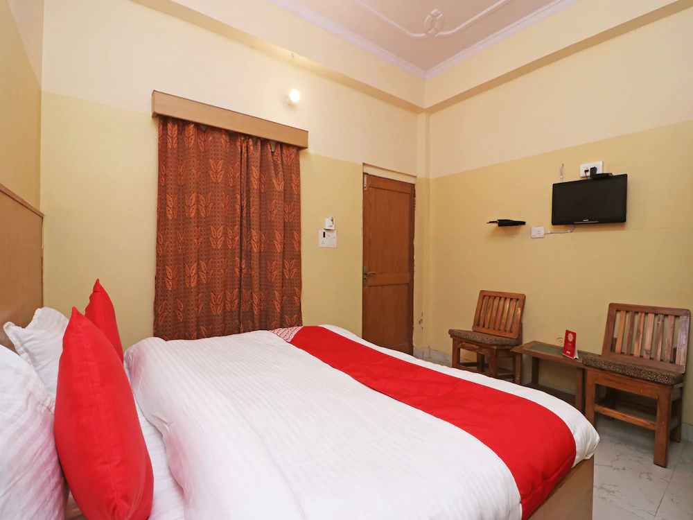 Akbar Guest House By OYO Rooms