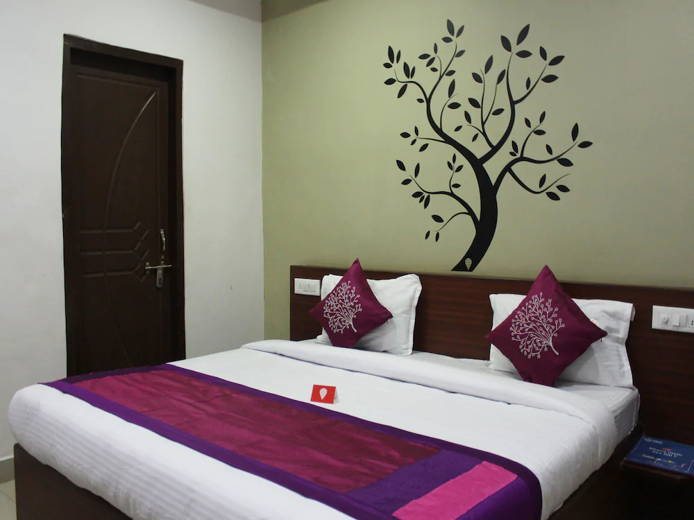 DPS Inn by OYO Rooms