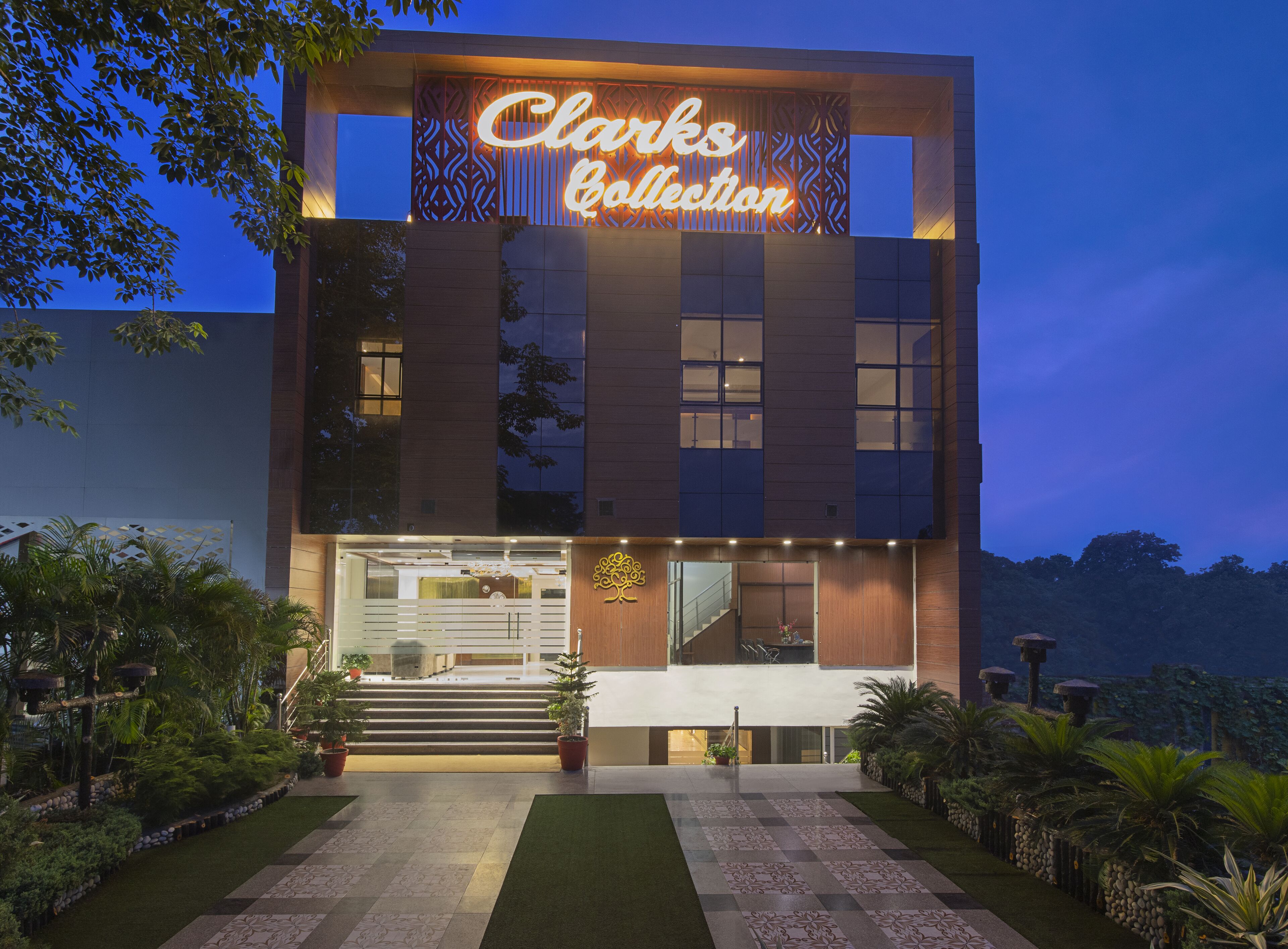 Click Collection Sparsh, Bareilly