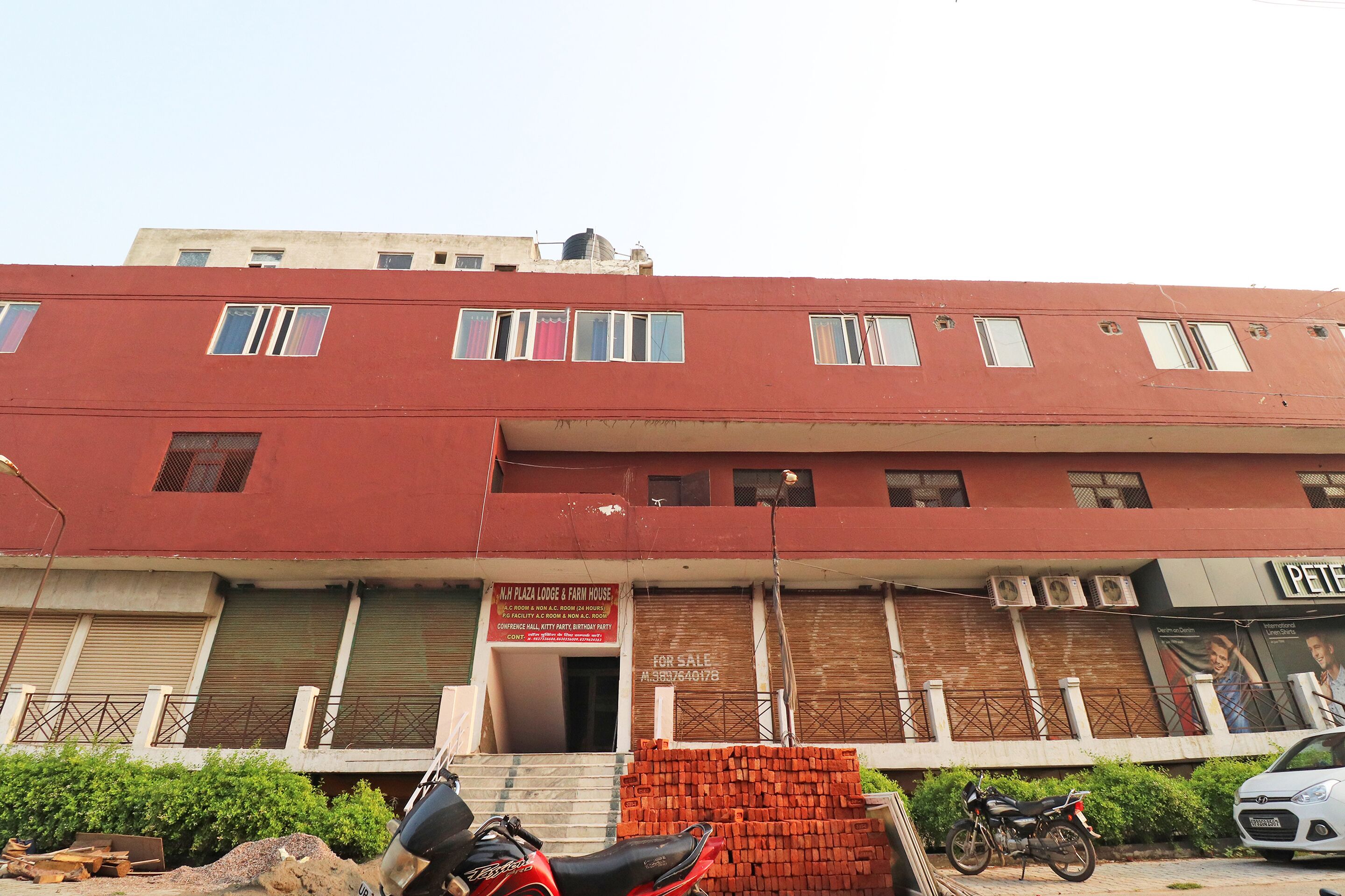 N H Plaza Lodge & Farm House by OYO Rooms