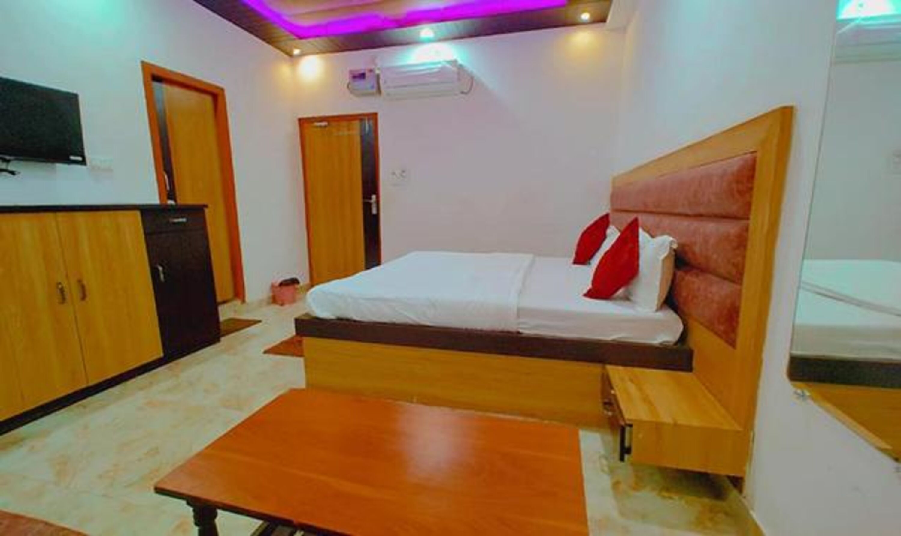 Elegance by Fabhotel