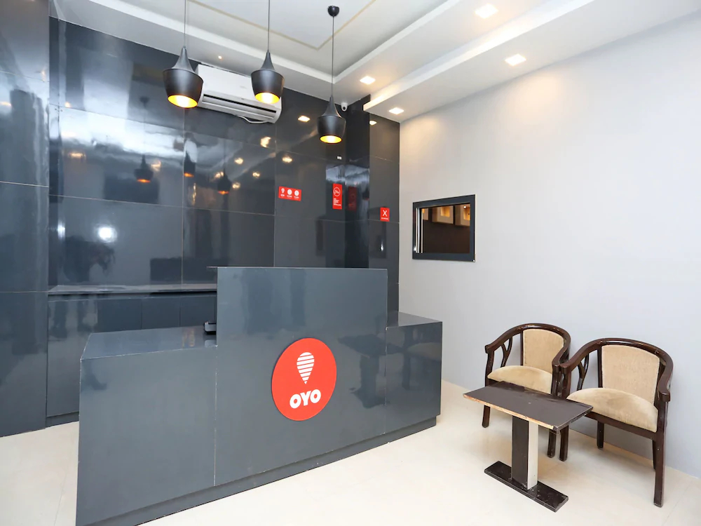 Amaira Hotel And Banquets By OYO Rooms