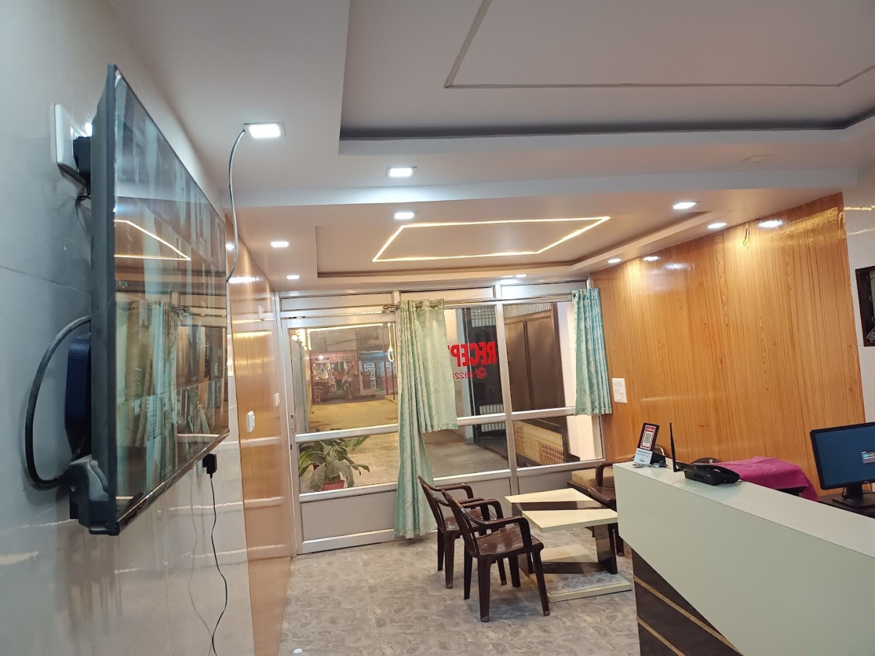Hotel Pink Paradise Gorakhpur