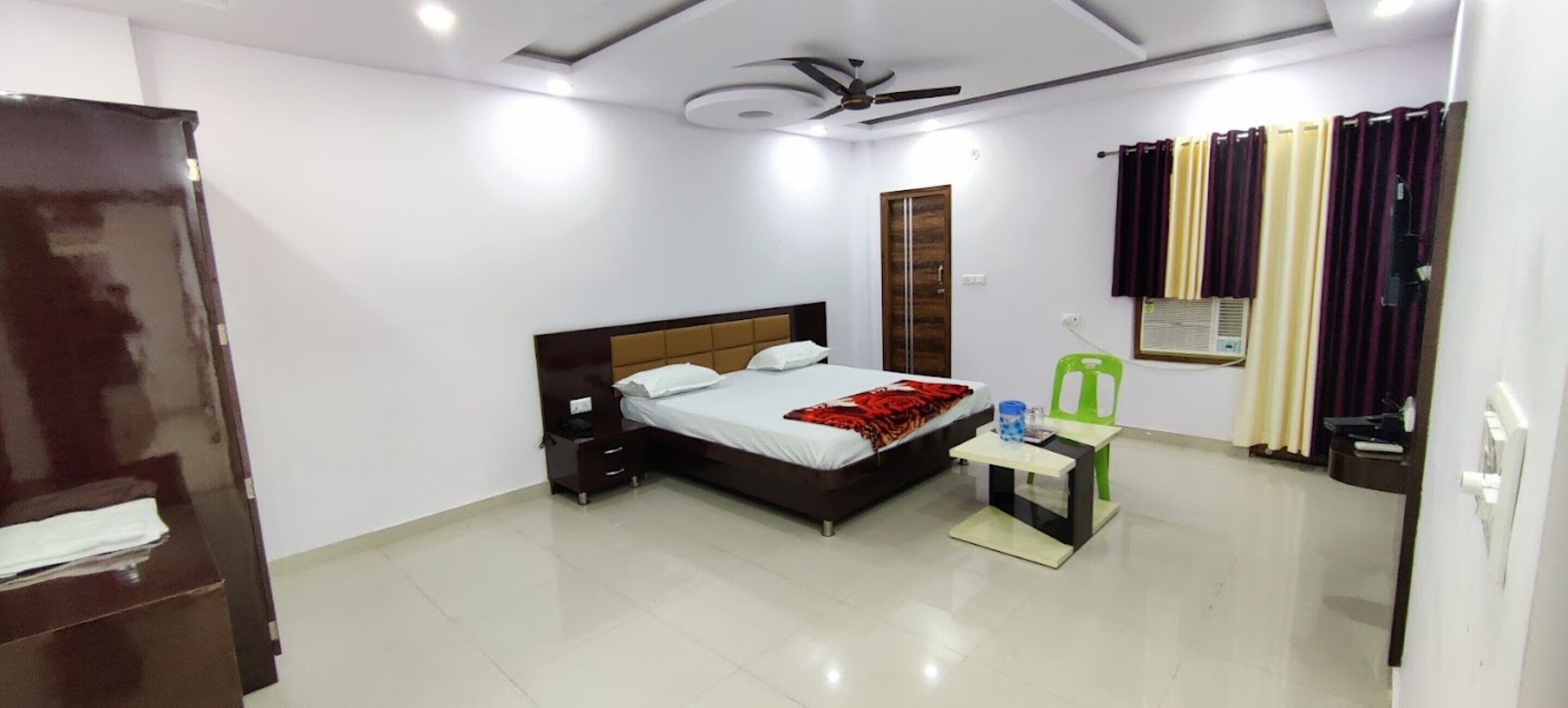 Hotel Pink Paradise Gorakhpur