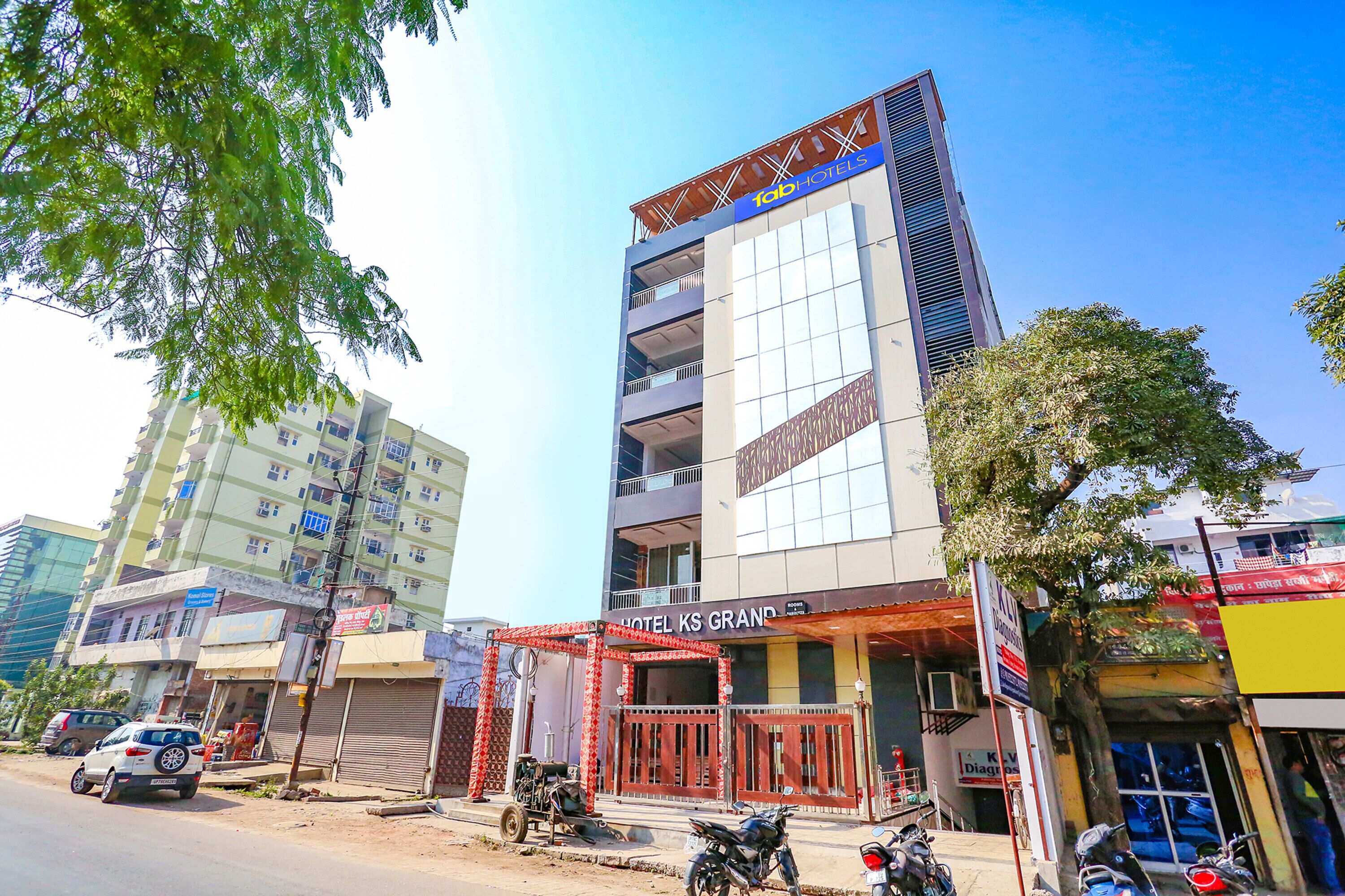 Fabhotel Ks Grand
