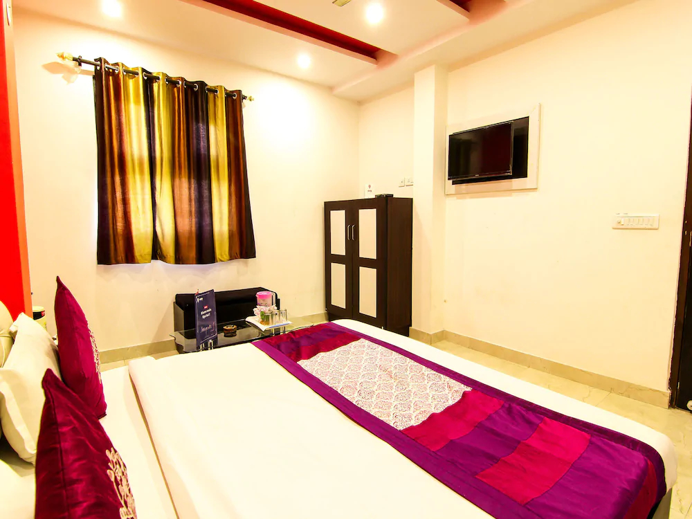 Oyo Flagship Bridge View Hotel