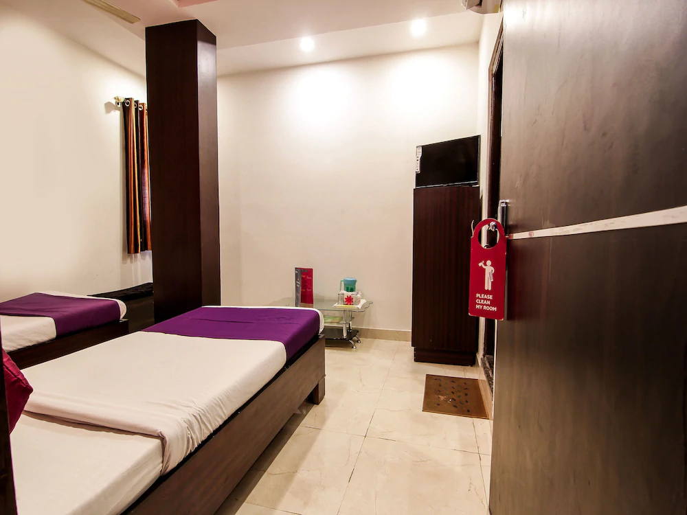 Oyo Flagship Bridge View Hotel