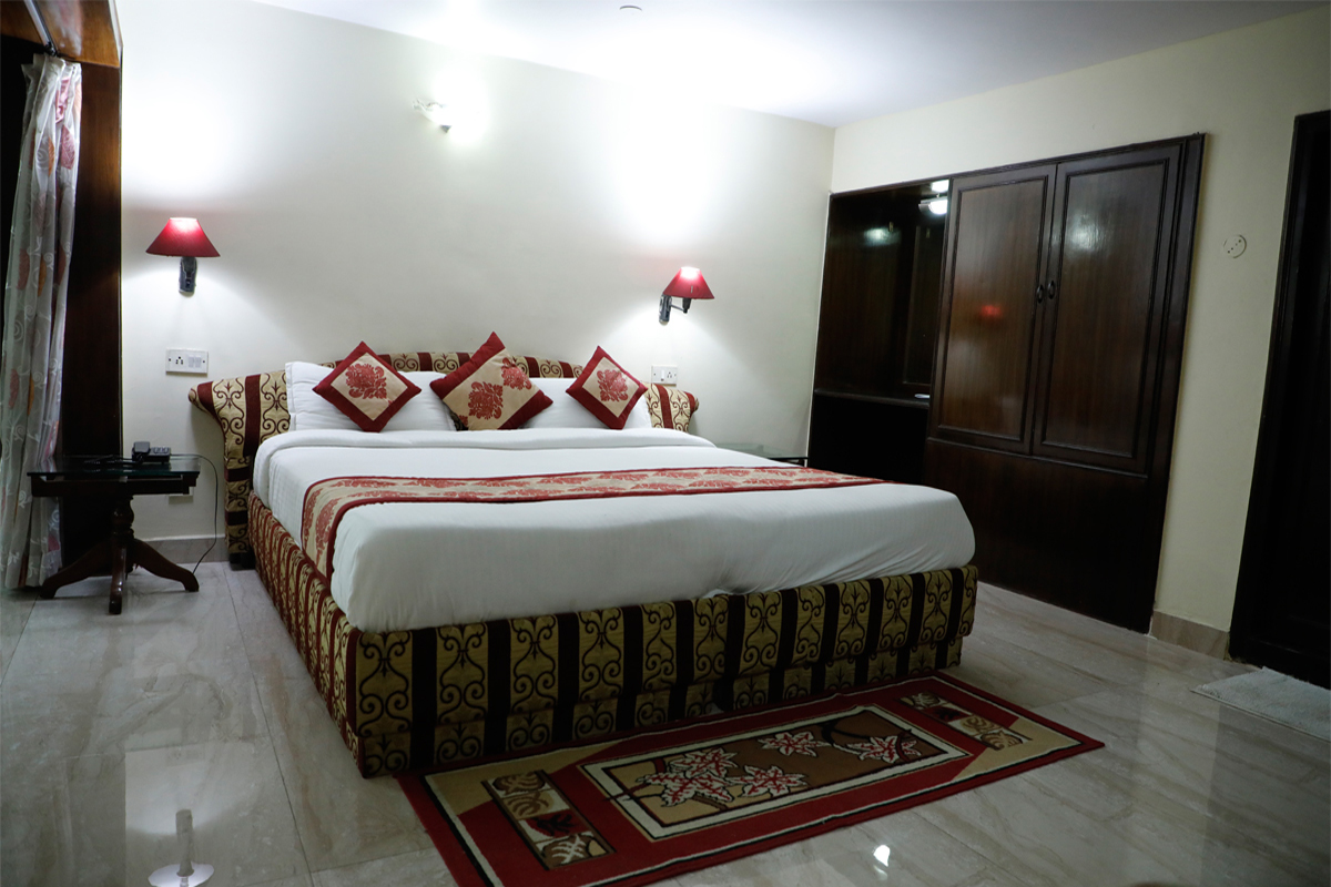 Mayfair Inn by Fabhotel