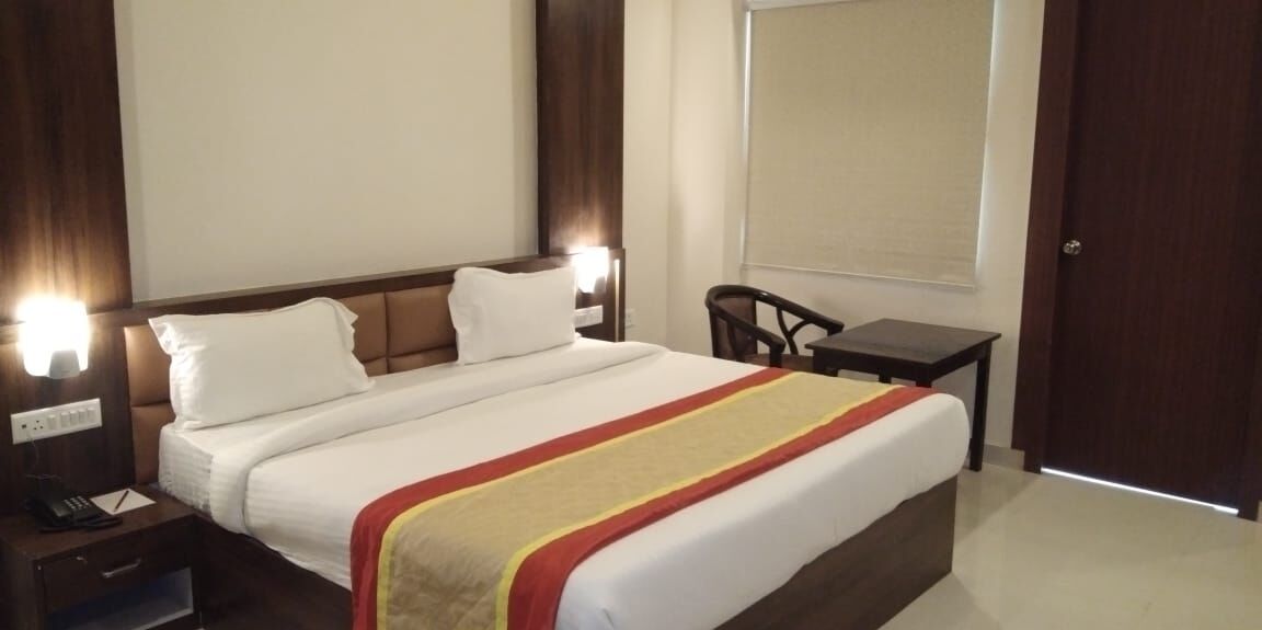 Clarks Collection Lucknow Gomti Nagar