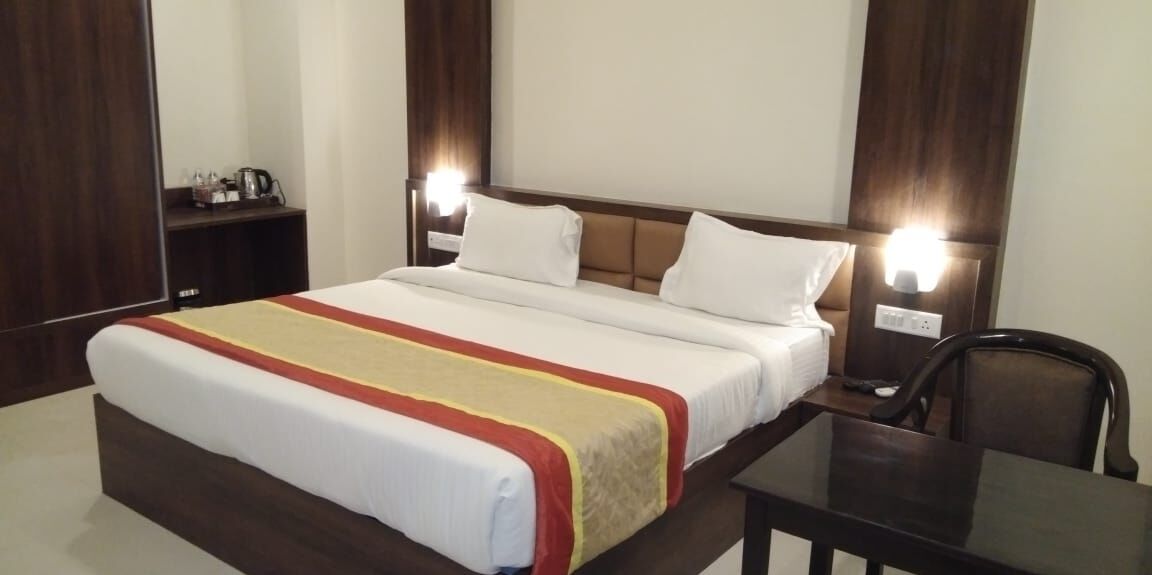 Clarks Collection Lucknow Gomti Nagar