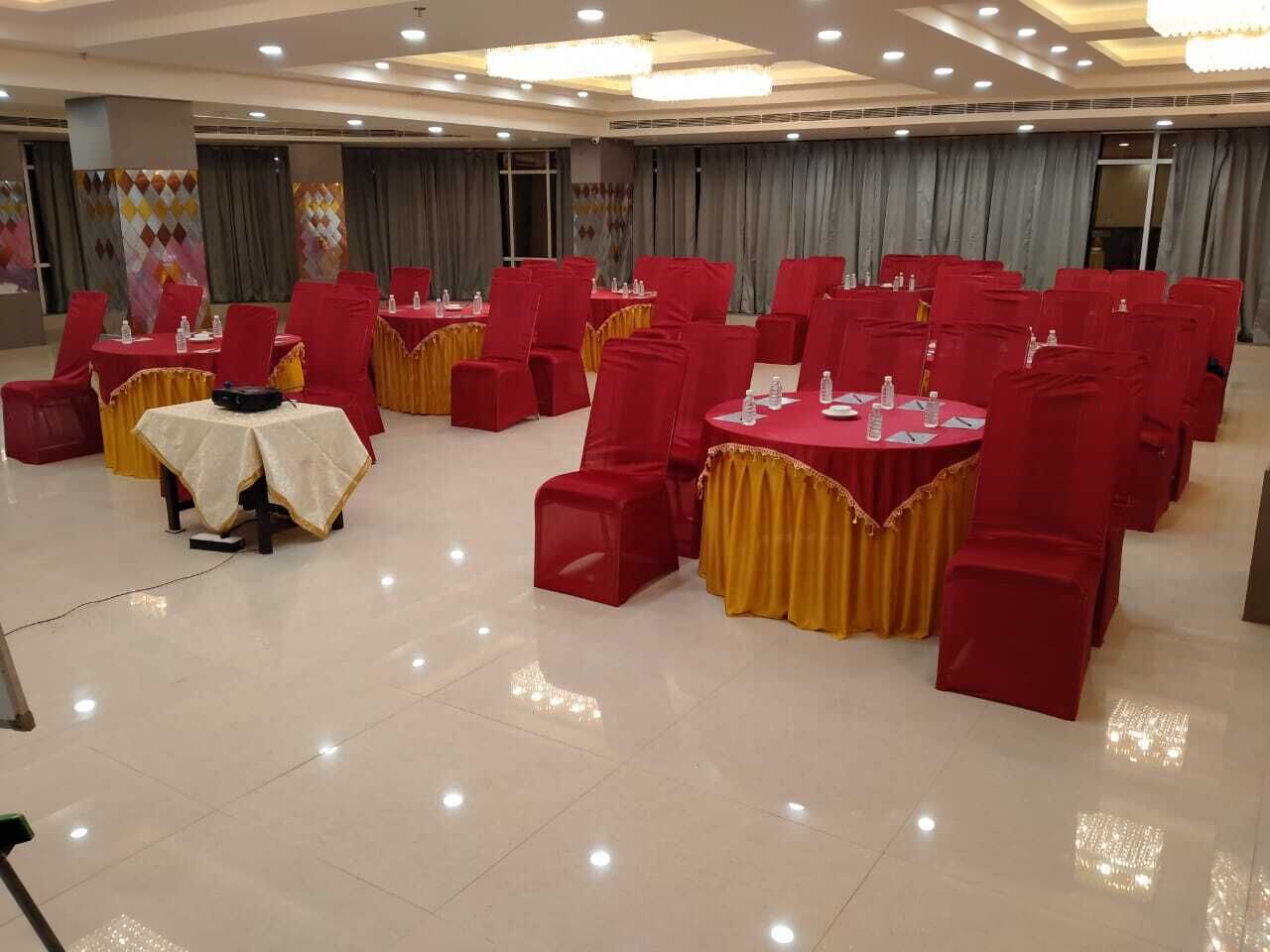 Clarks Collection Lucknow Gomti Nagar