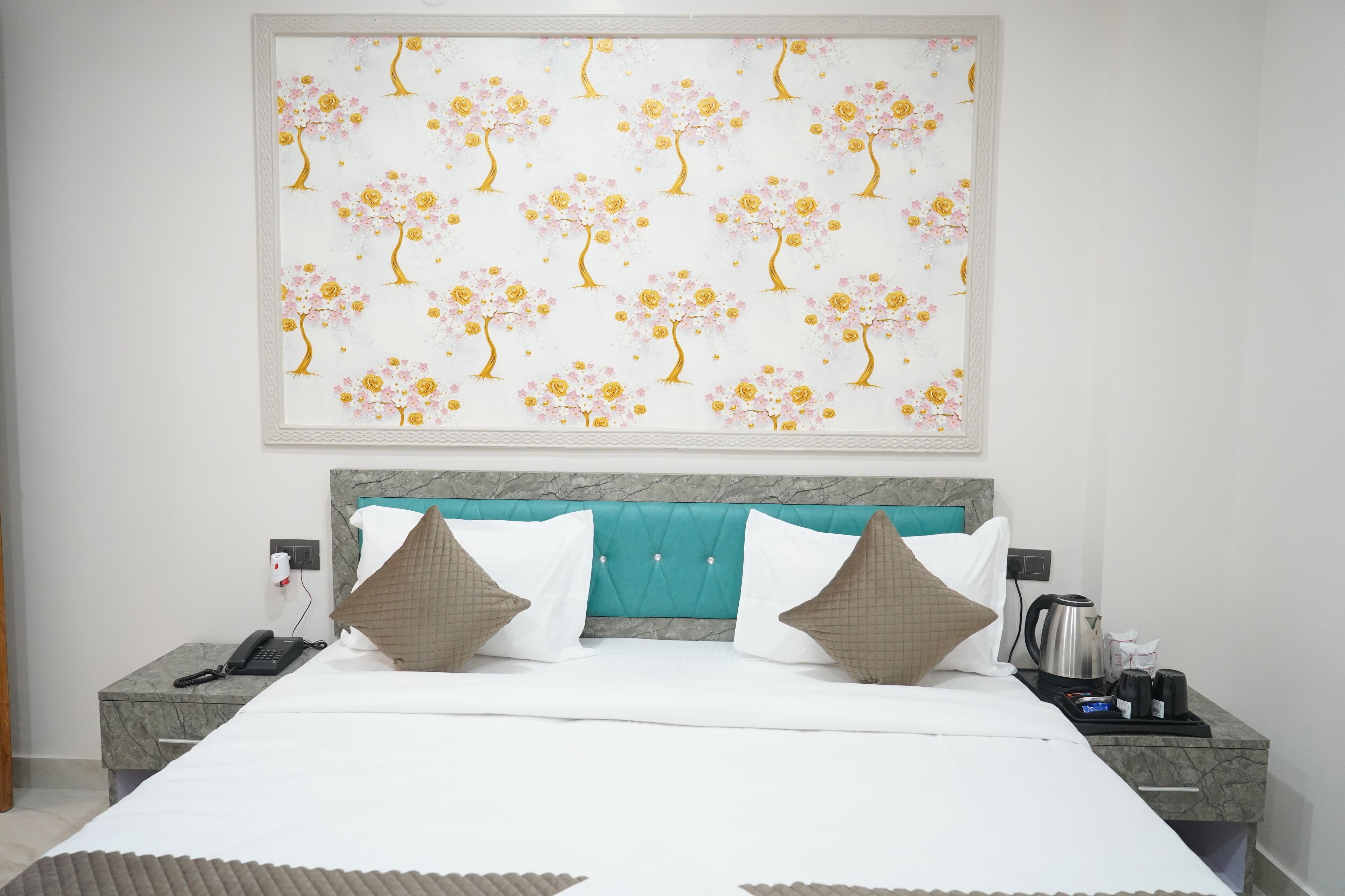 Hotel Blossom Inn