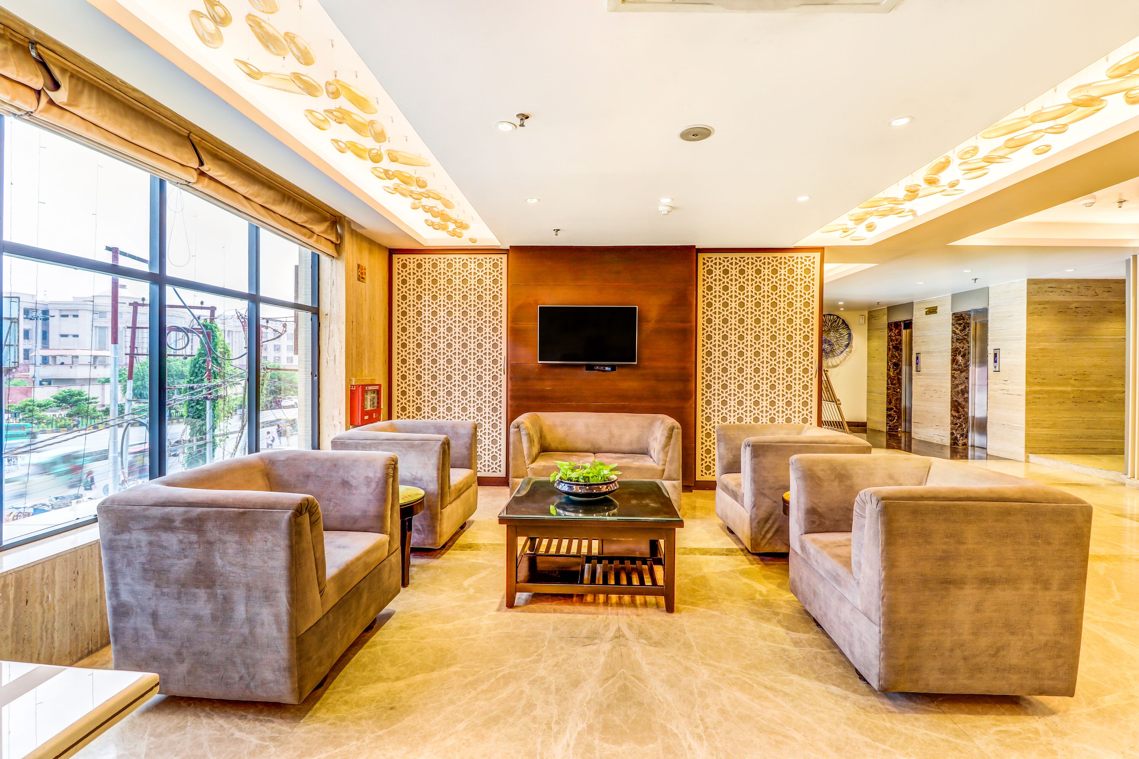 Hotel Solitaire by FabHotels