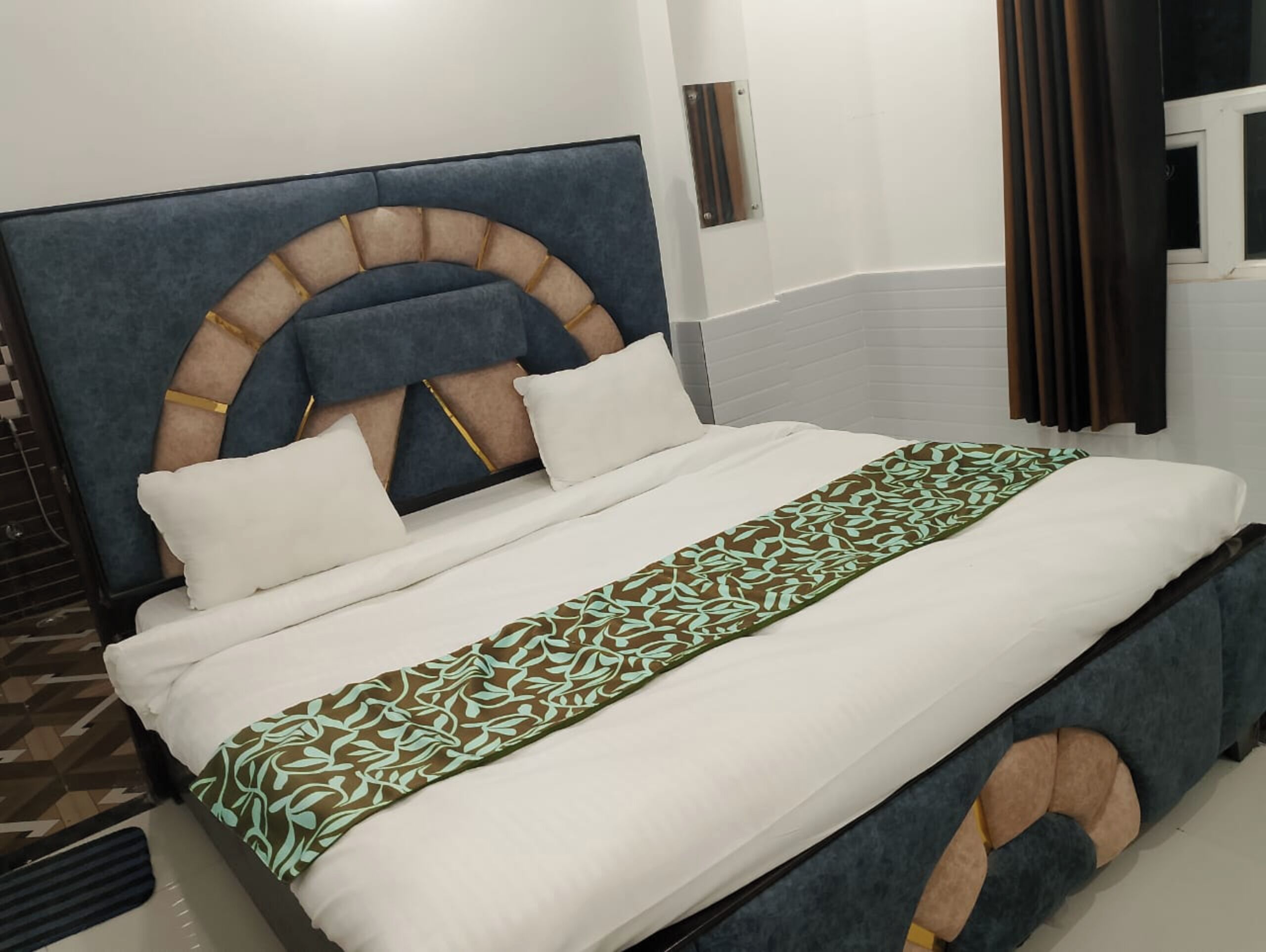 Avexia Kanha Residency