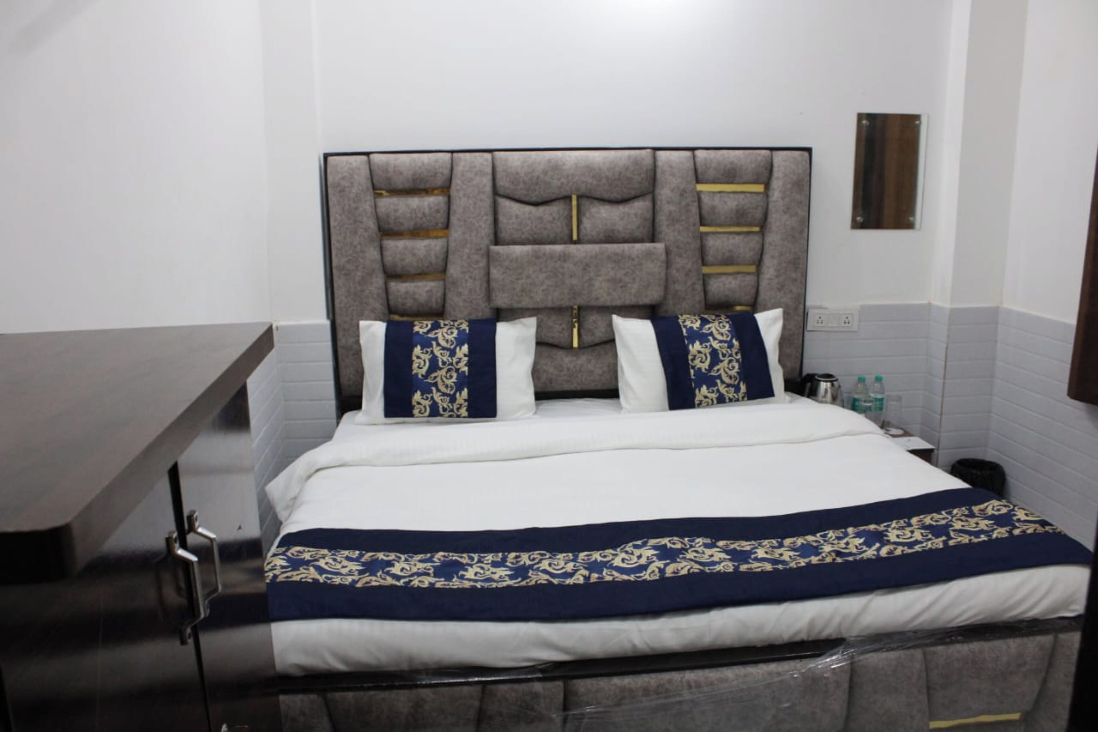 Avexia Kanha Residency