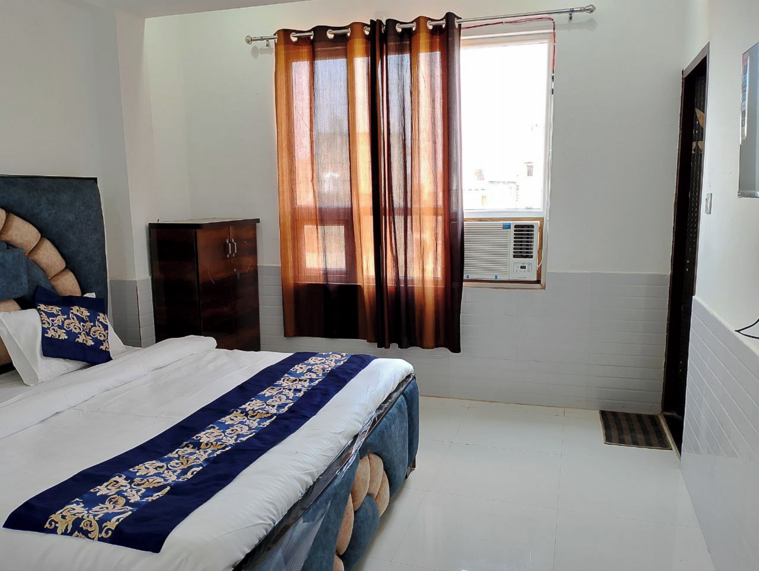 Avexia Kanha Residency