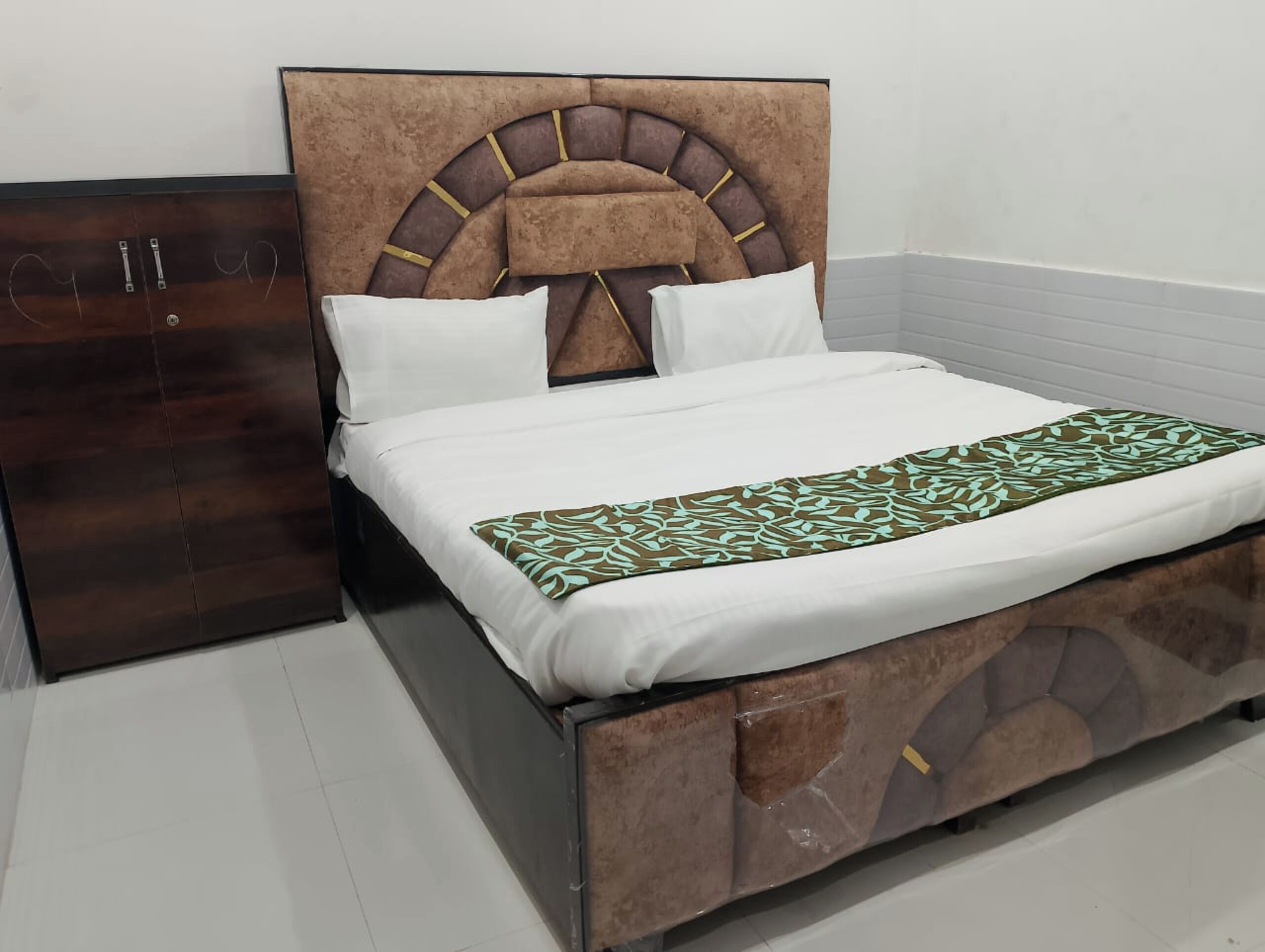 Avexia Kanha Residency