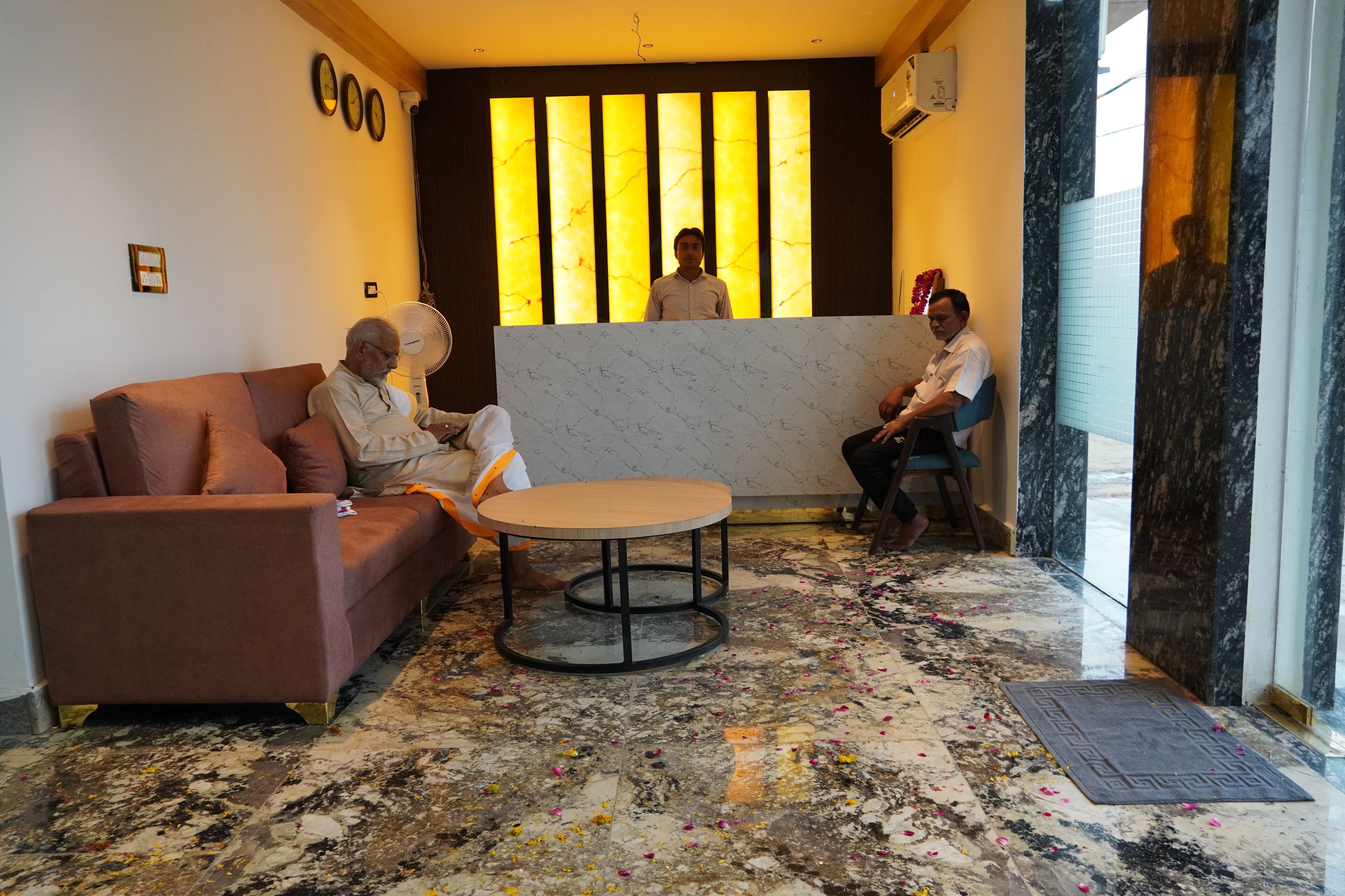 Green Sarovar Hotel & Restaurant