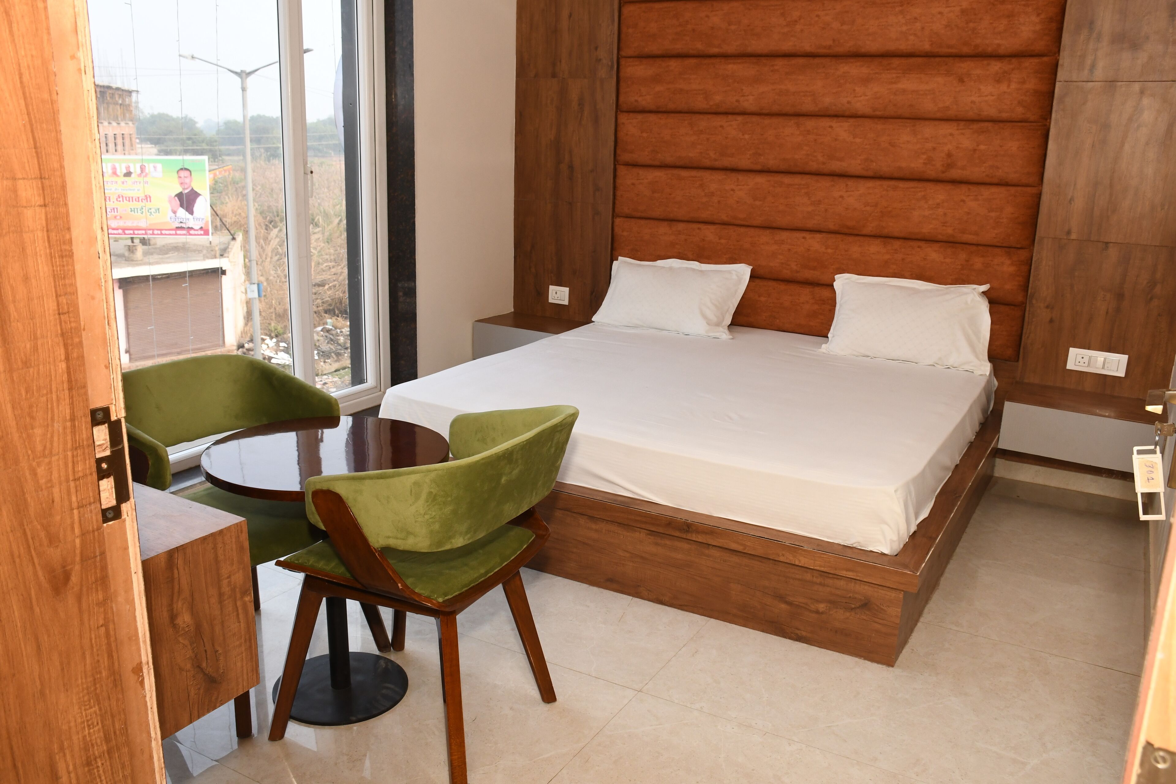 Super Townhouse Govardhan