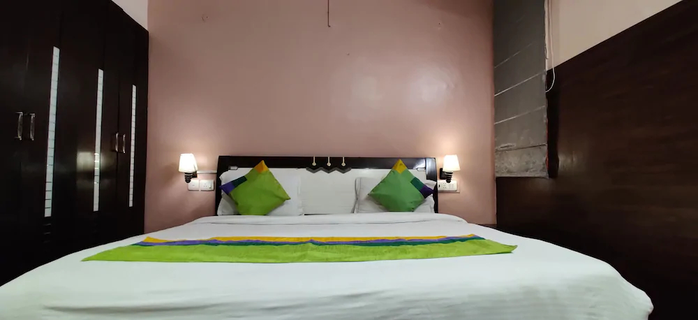 City Stay Hotel