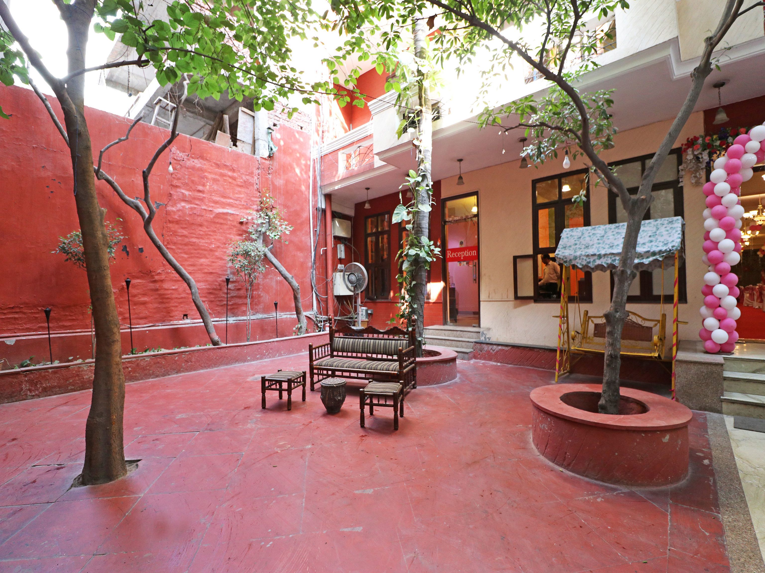 City Stay Hotel by Oyo