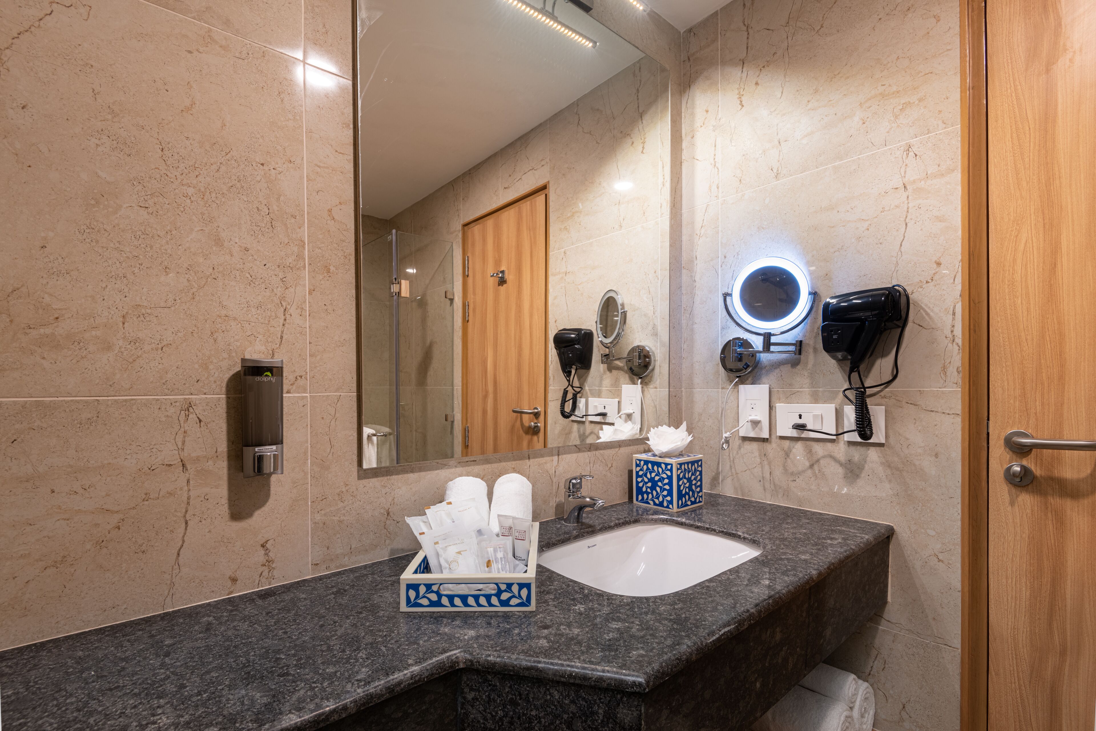 ExpoInn Suites and Convention