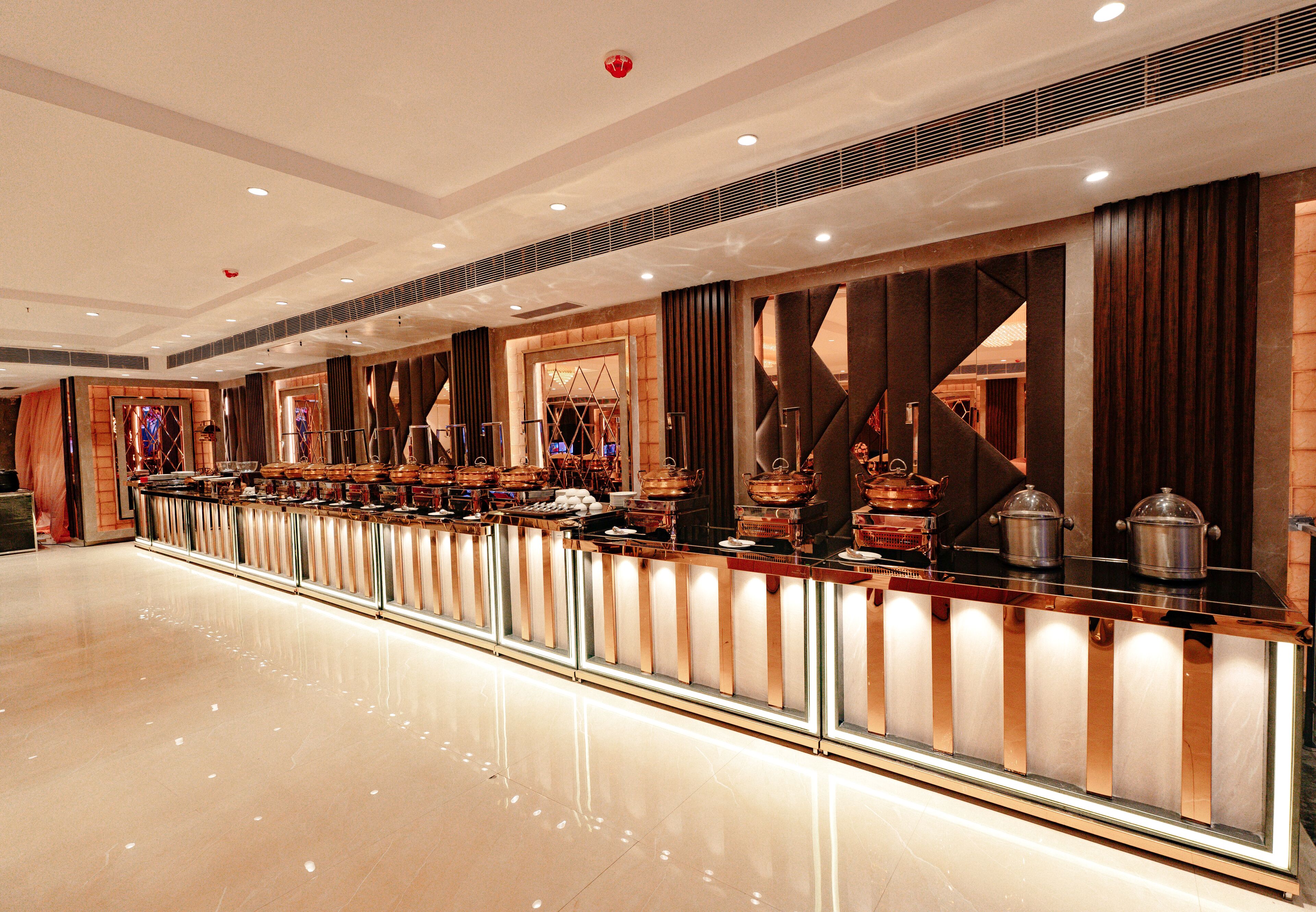 The Eliot Hotel & Banquet