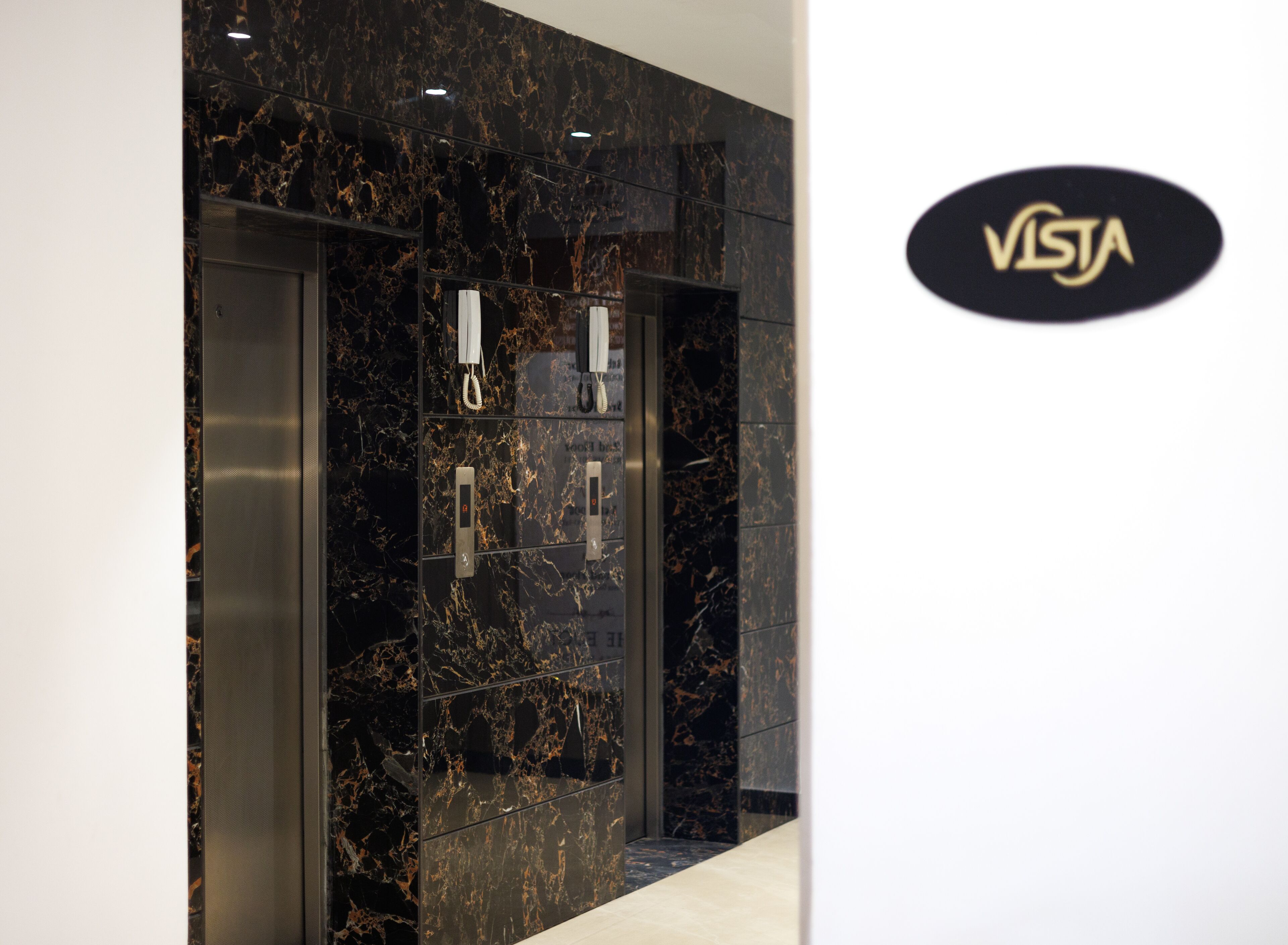 The Eliot Hotel & Banquet