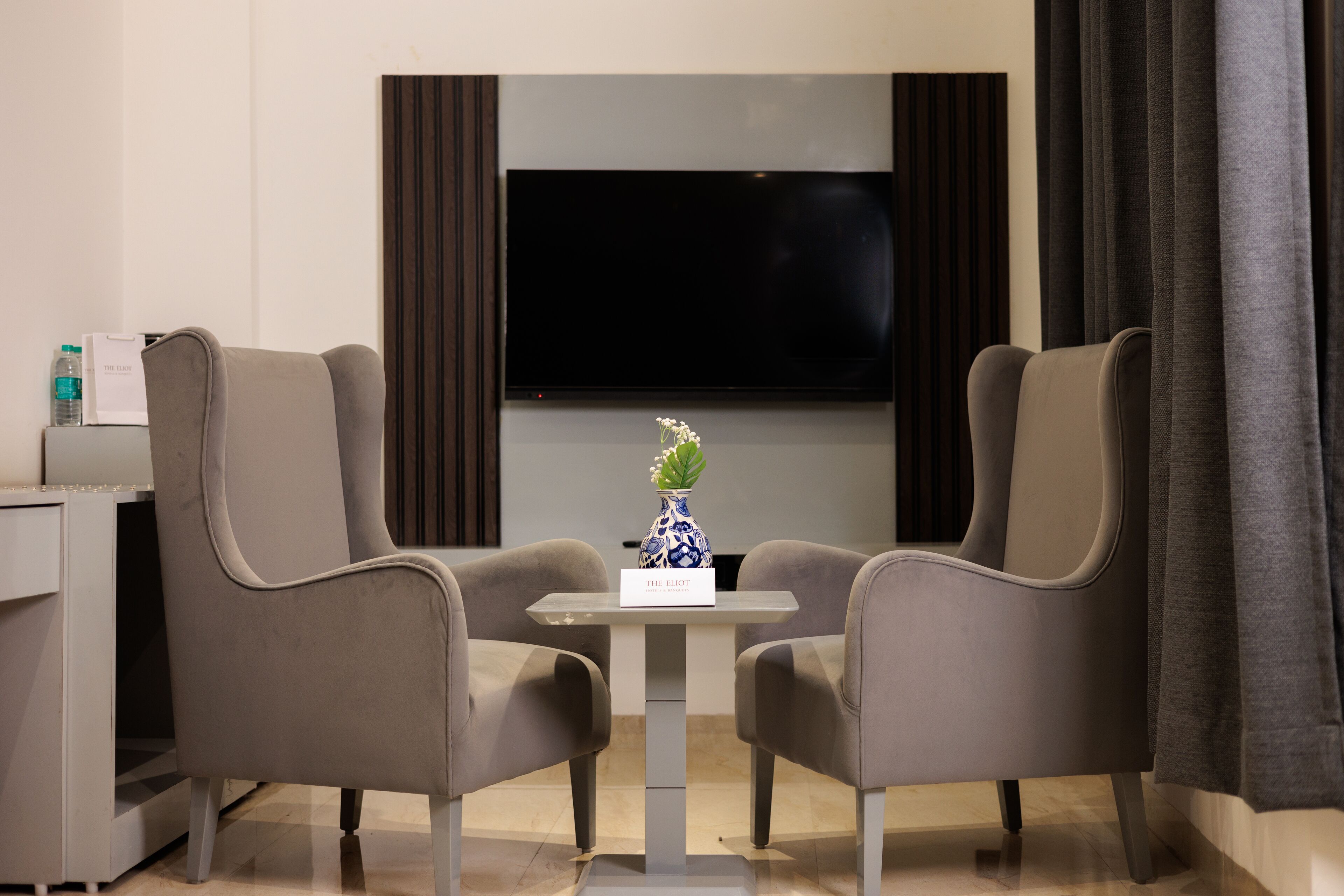 The Eliot Hotel & Banquet