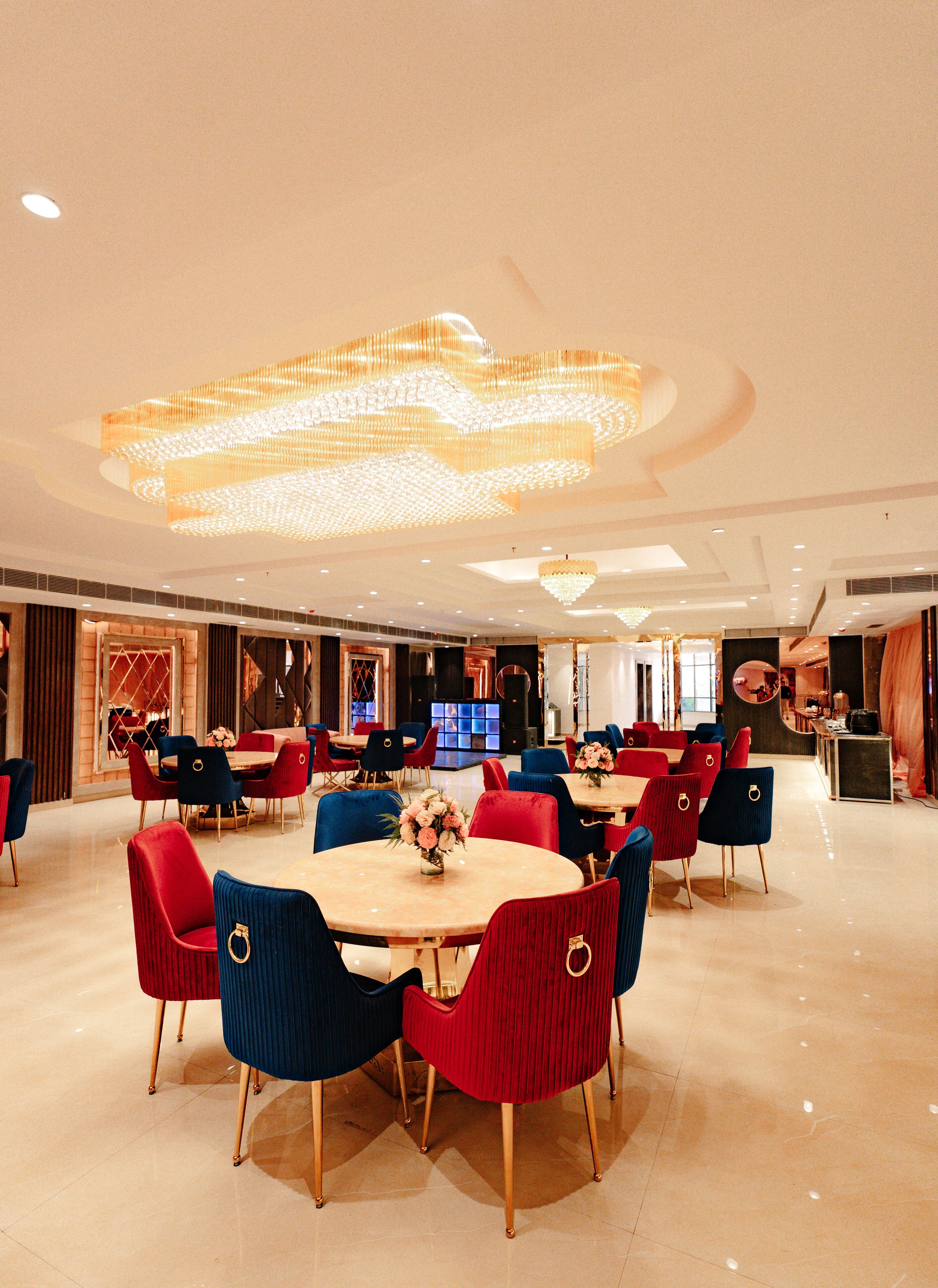 The Eliot Hotel & Banquet