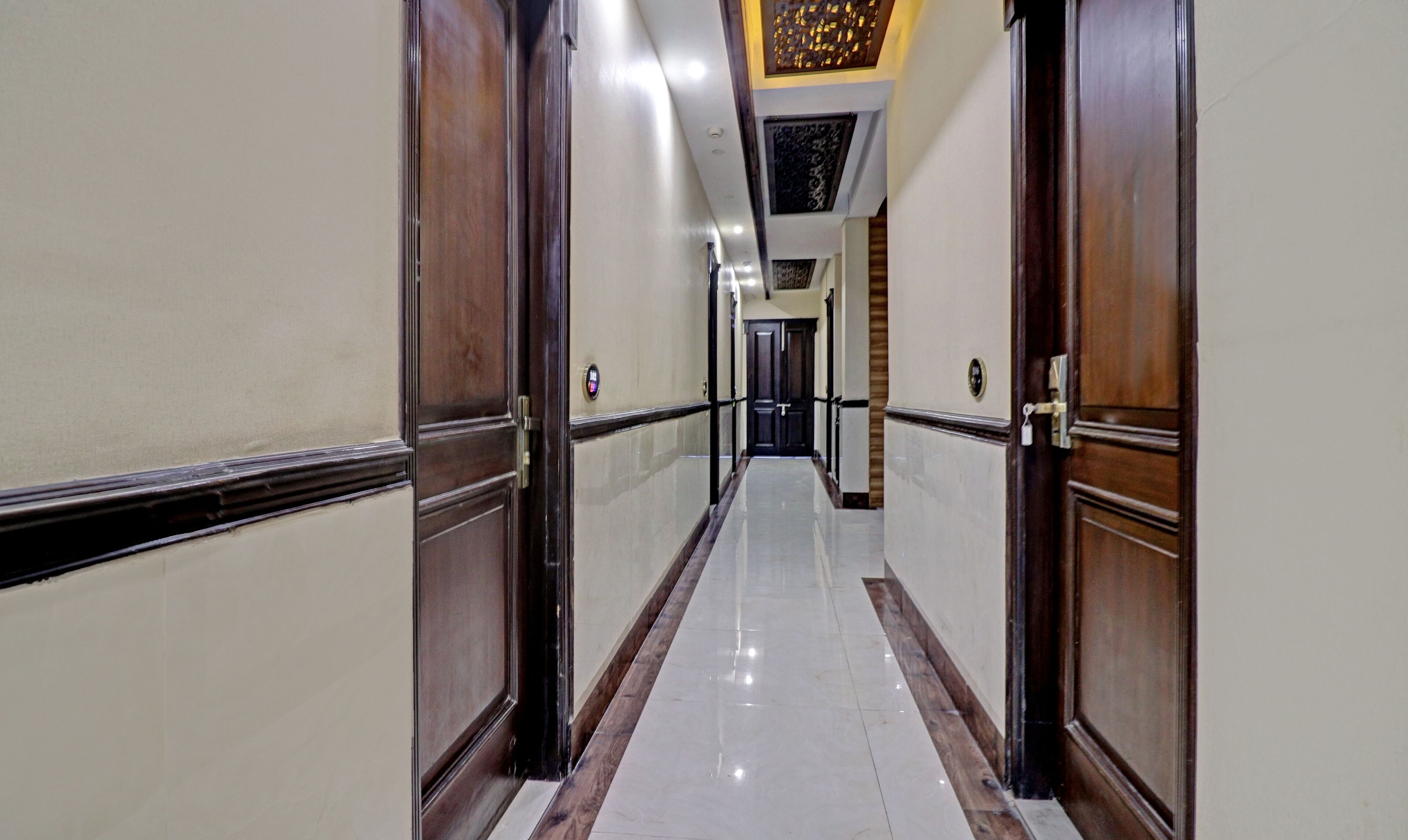 Itsy By Treebo Hamlets Stay