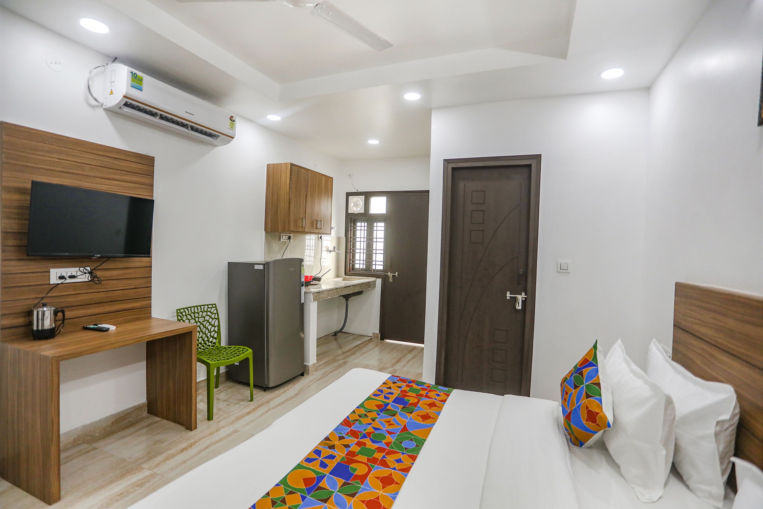 Unique Stay by FabHotel