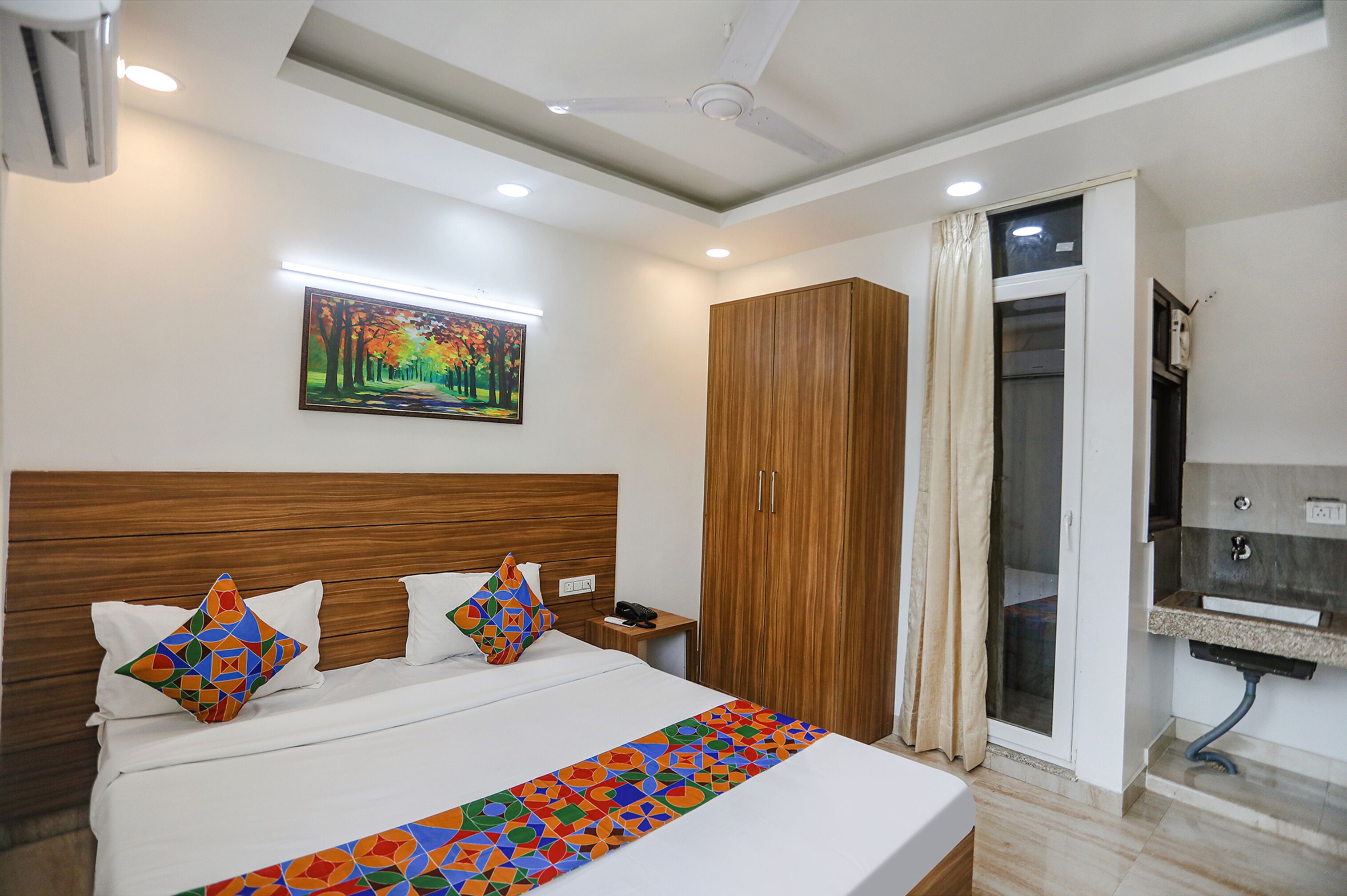 Unique Stay by FabHotel