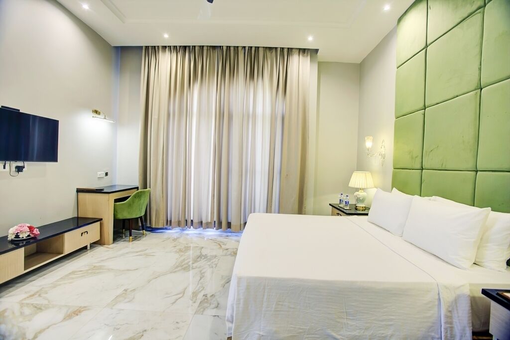 Sarovar Portico Saharanpur