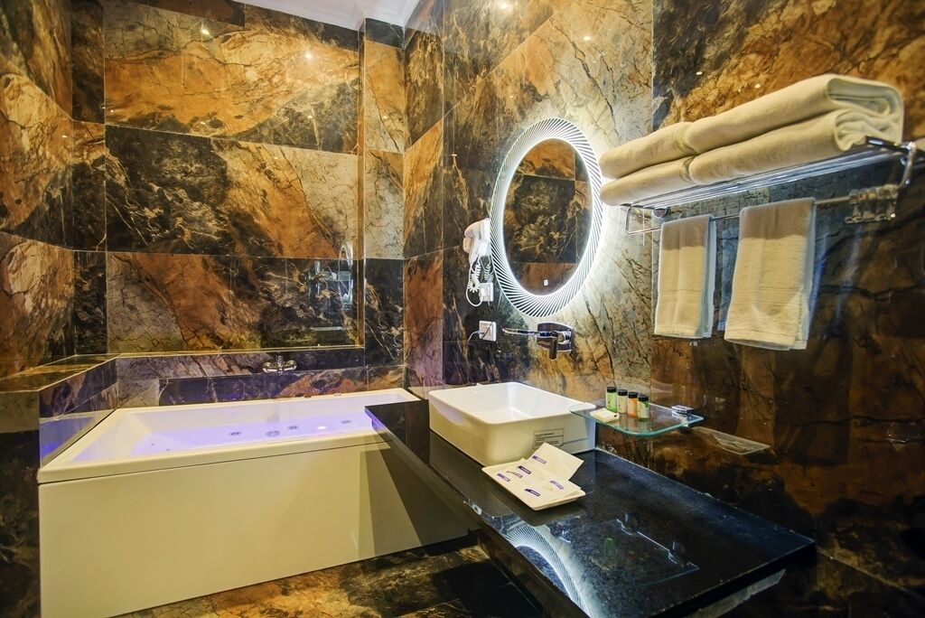 Sarovar Portico Saharanpur