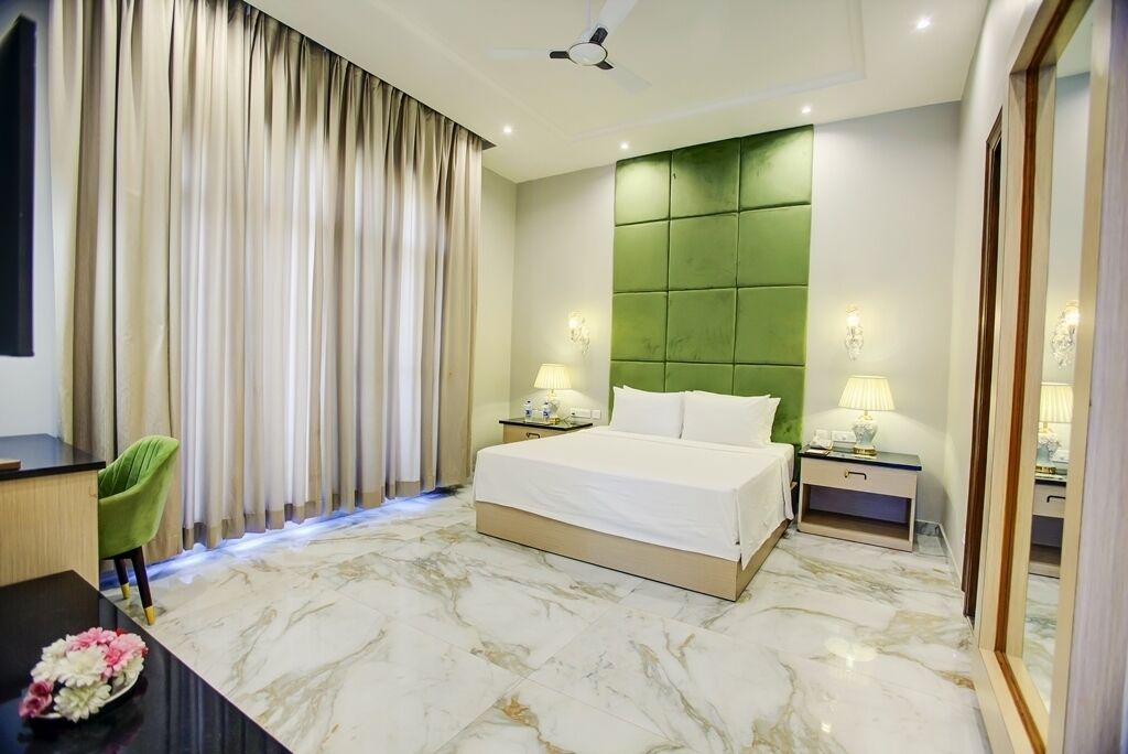 Sarovar Portico Saharanpur