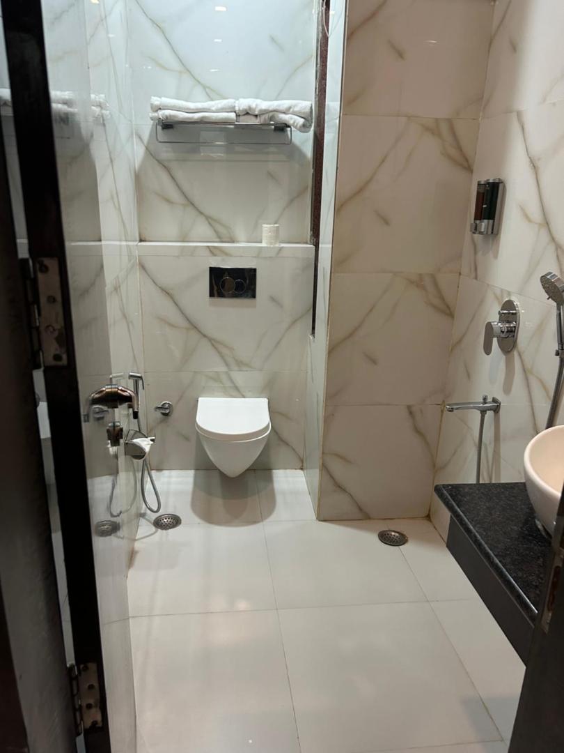 Hotel Idhayan Palace