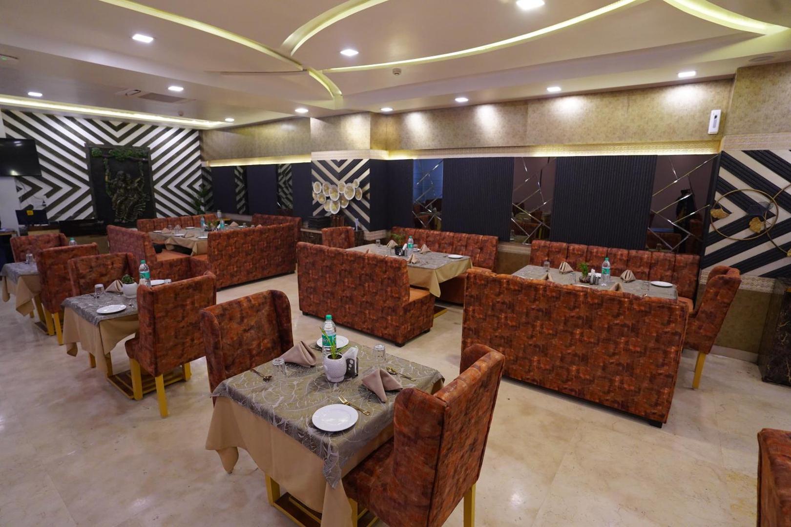 Hotel Idhayan Palace