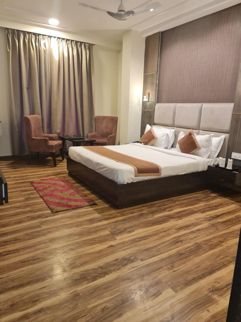 Hotel Idhayan Palace