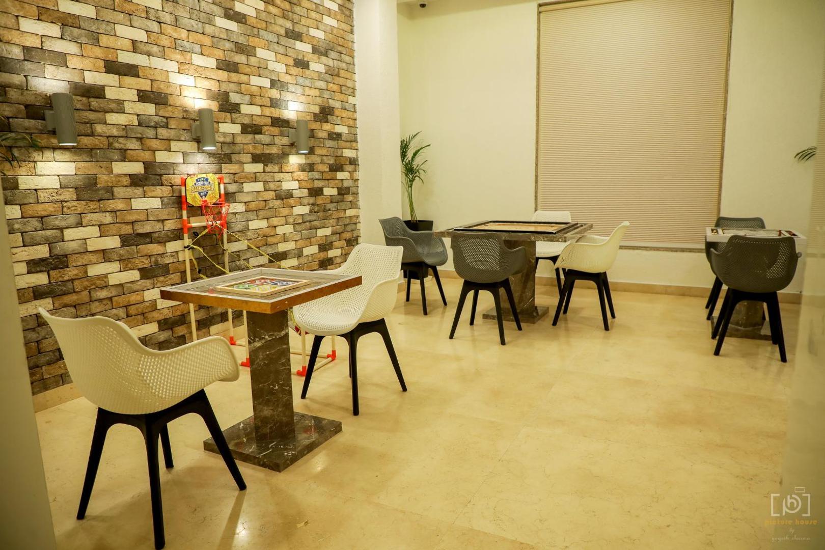 Hotel Idhayan Palace