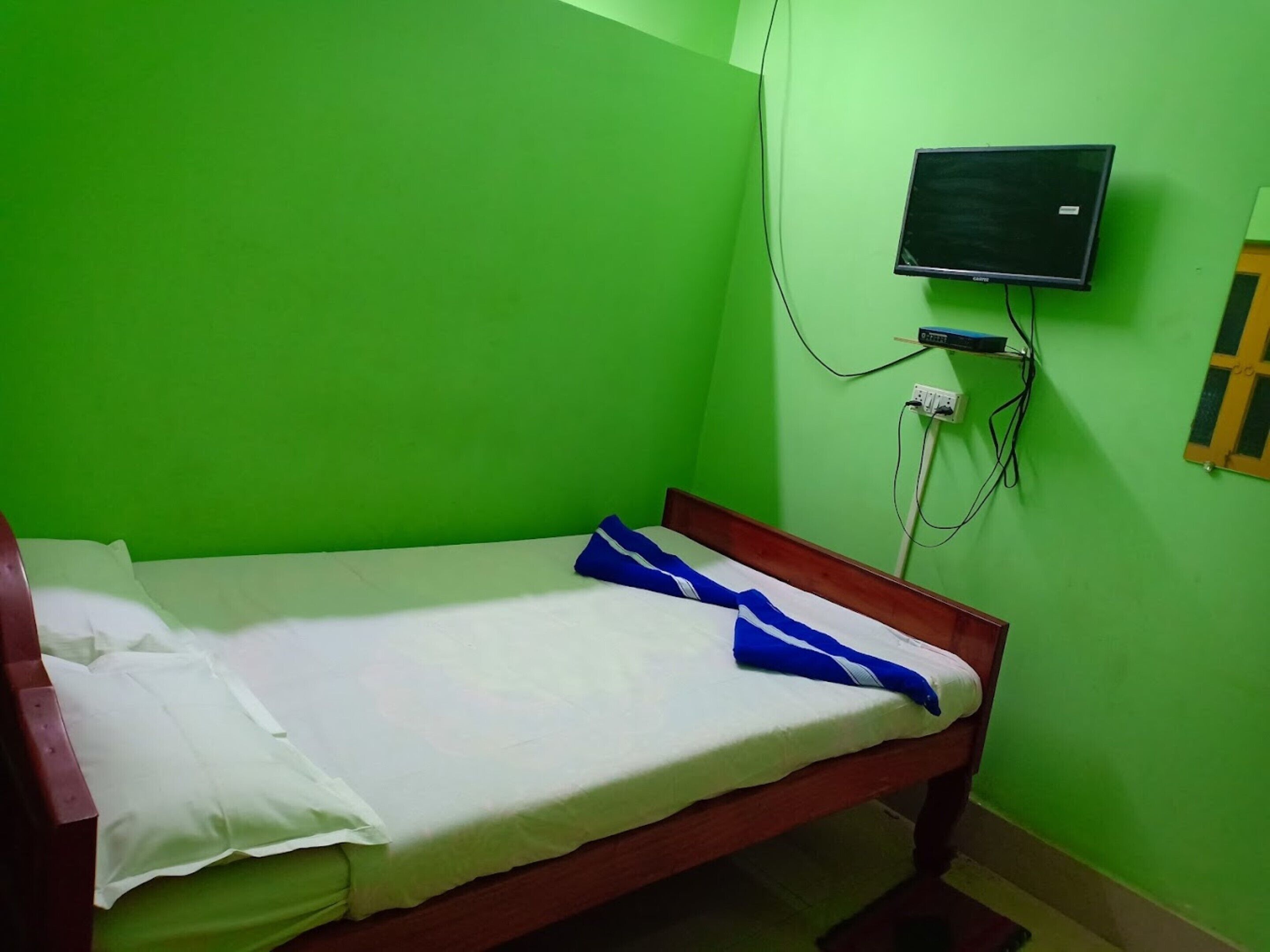 Hotel Aheli & Restaurant