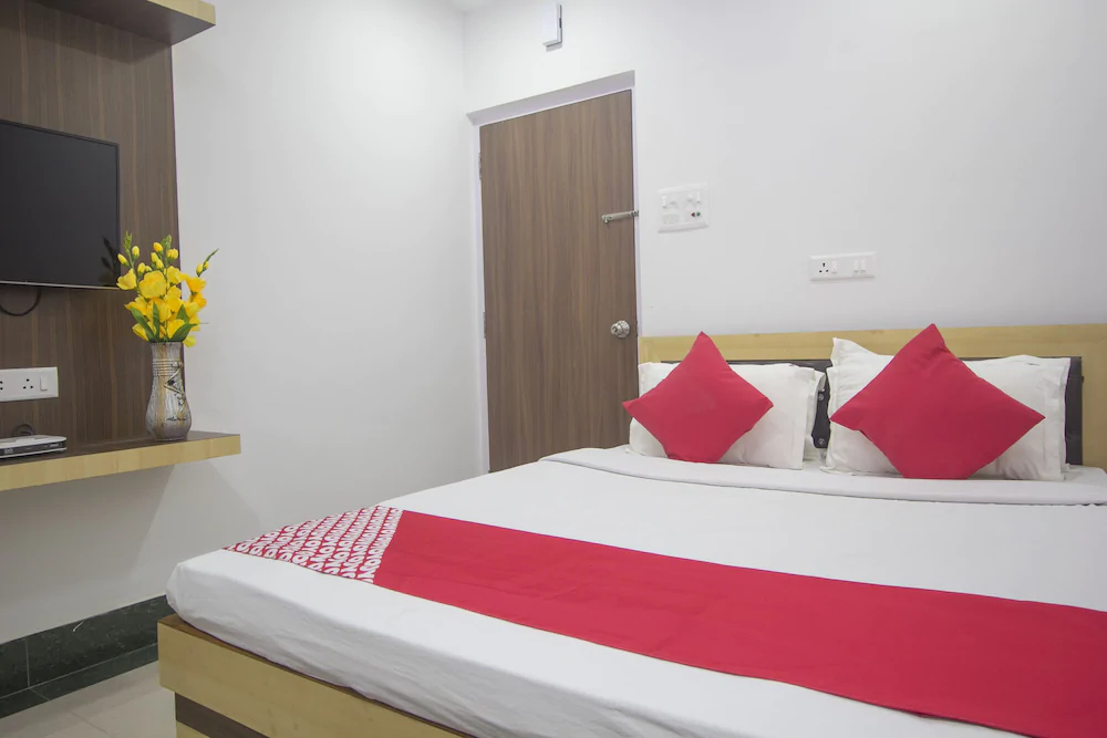 Mahalaxmi By OYO Rooms