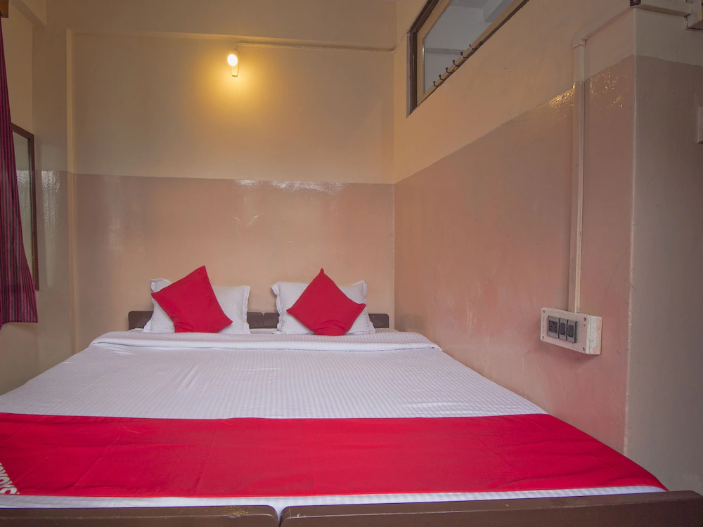 Hotel Blue Diamond By OYO Rooms